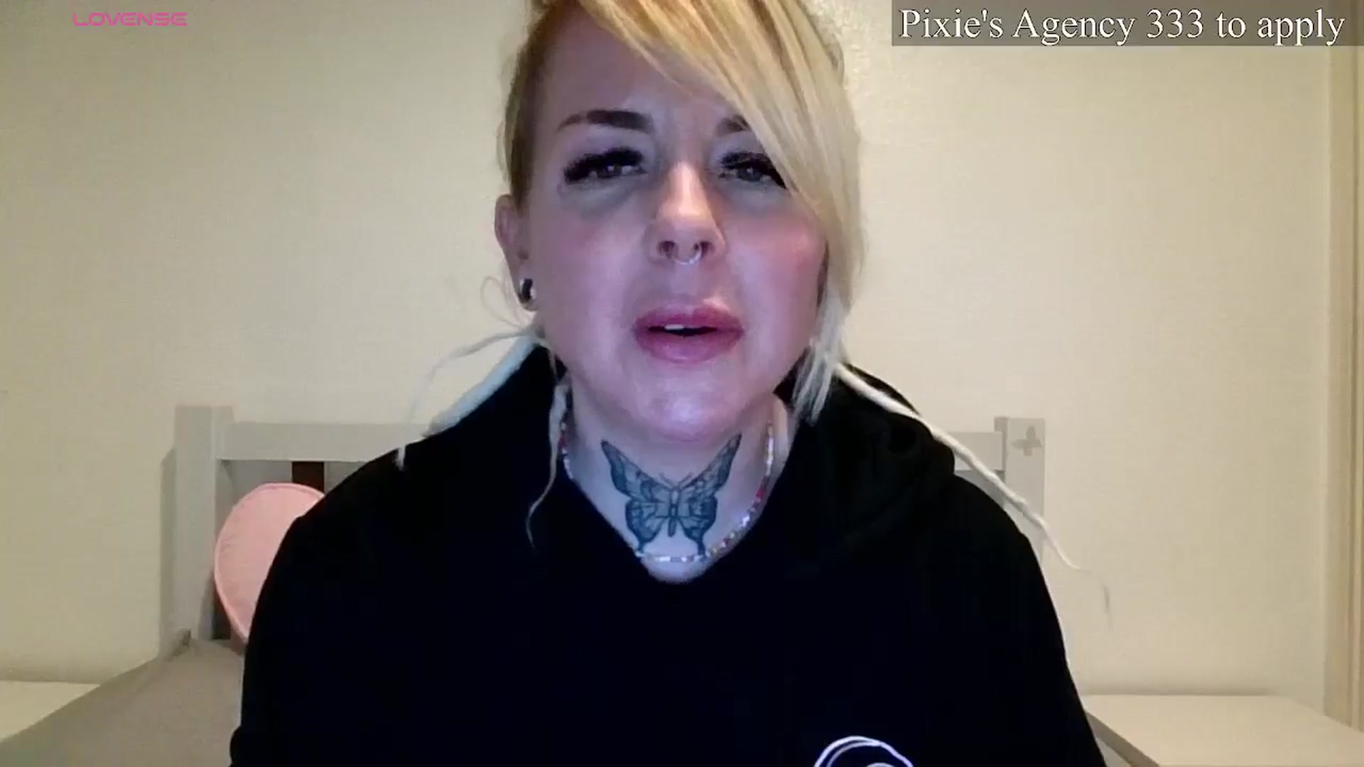 Gallery image thumbnail from pixieDread's myfreecams stream on, 03/31/2026, 16:27 image 7 of 20