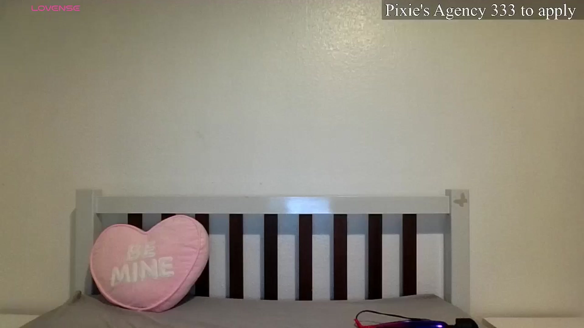 Gallery image thumbnail from pixieDread's myfreecams stream on, 03/31/2026, 16:27 image 20 of 20