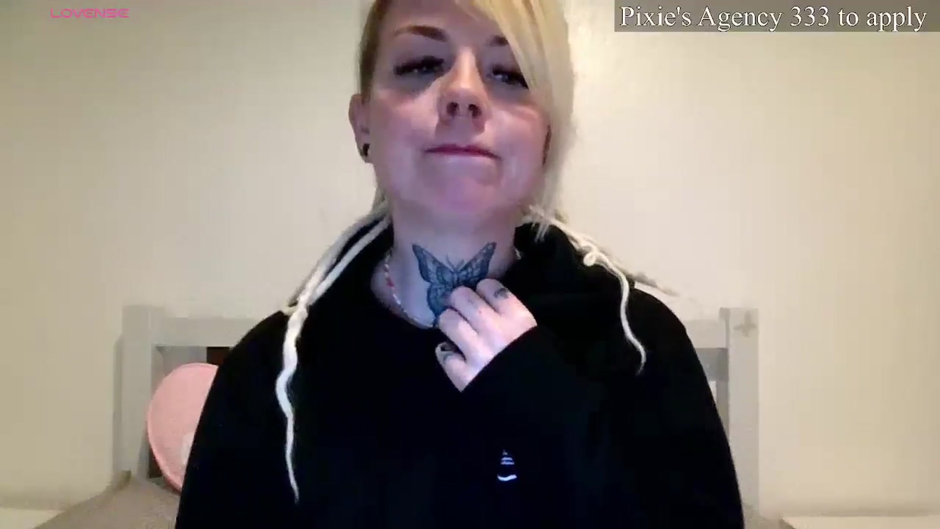 Gallery image thumbnail from pixieDread's myfreecams stream on, 03/31/2026, 16:27 image 11 of 20