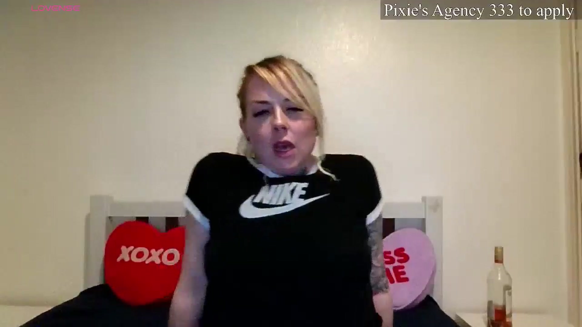 Gallery image thumbnail from pixieDread's myfreecams stream on, 04/01/2026, 13:22 image 10 of 20