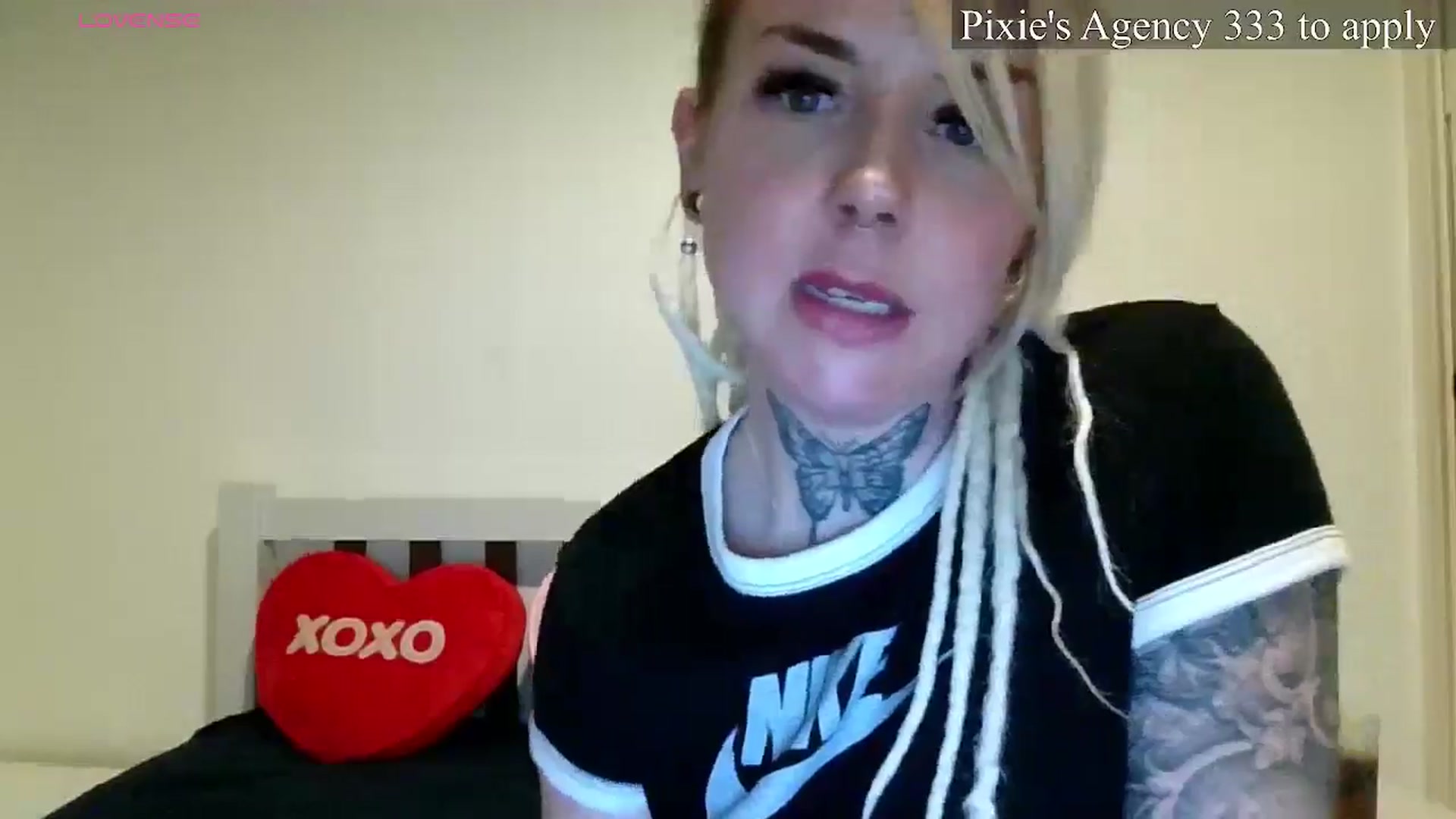 Gallery image thumbnail from pixieDread's myfreecams stream on, 04/01/2026, 13:22 image 19 of 20