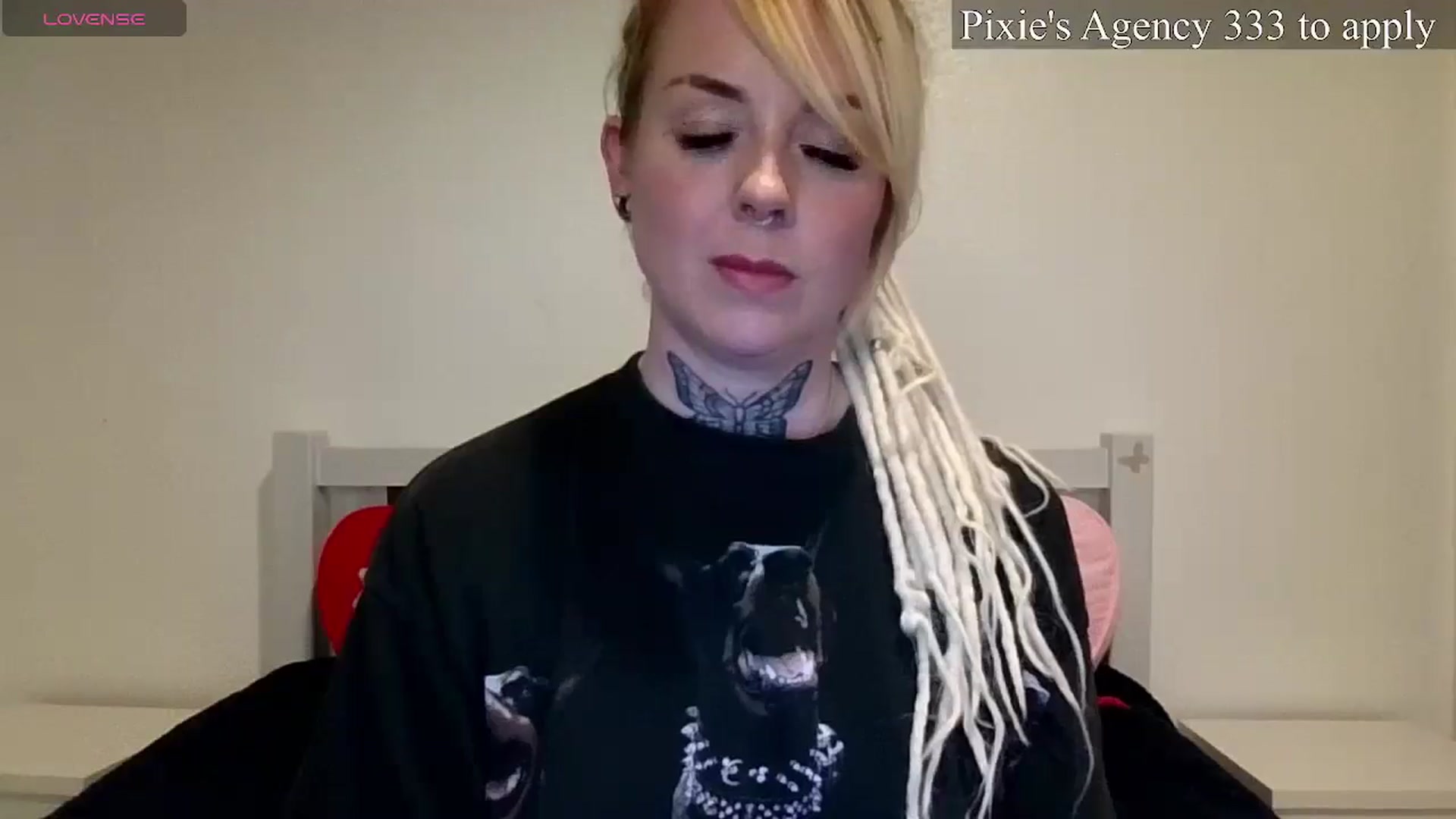 Gallery image thumbnail from pixieDread's myfreecams stream on, 04/03/2026, 17:06 image 14 of 20