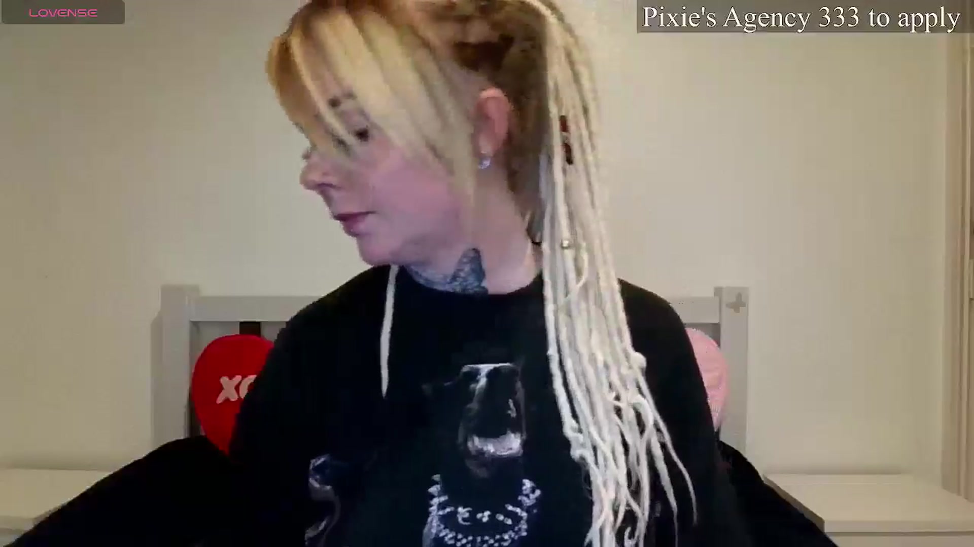 Gallery image thumbnail from pixieDread's myfreecams stream on, 04/03/2026, 17:06 image 12 of 20