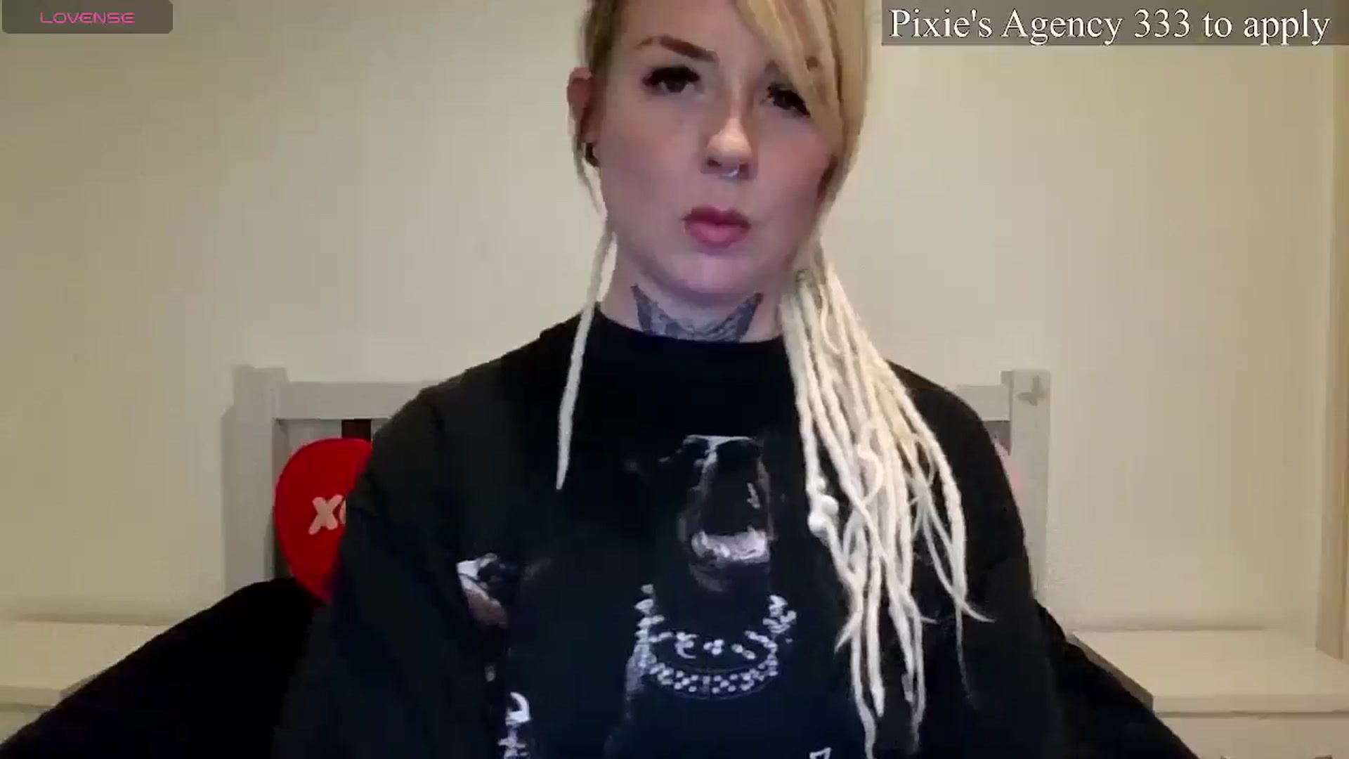 Gallery image thumbnail from pixieDread's myfreecams stream on, 04/03/2026, 17:06 image 5 of 20