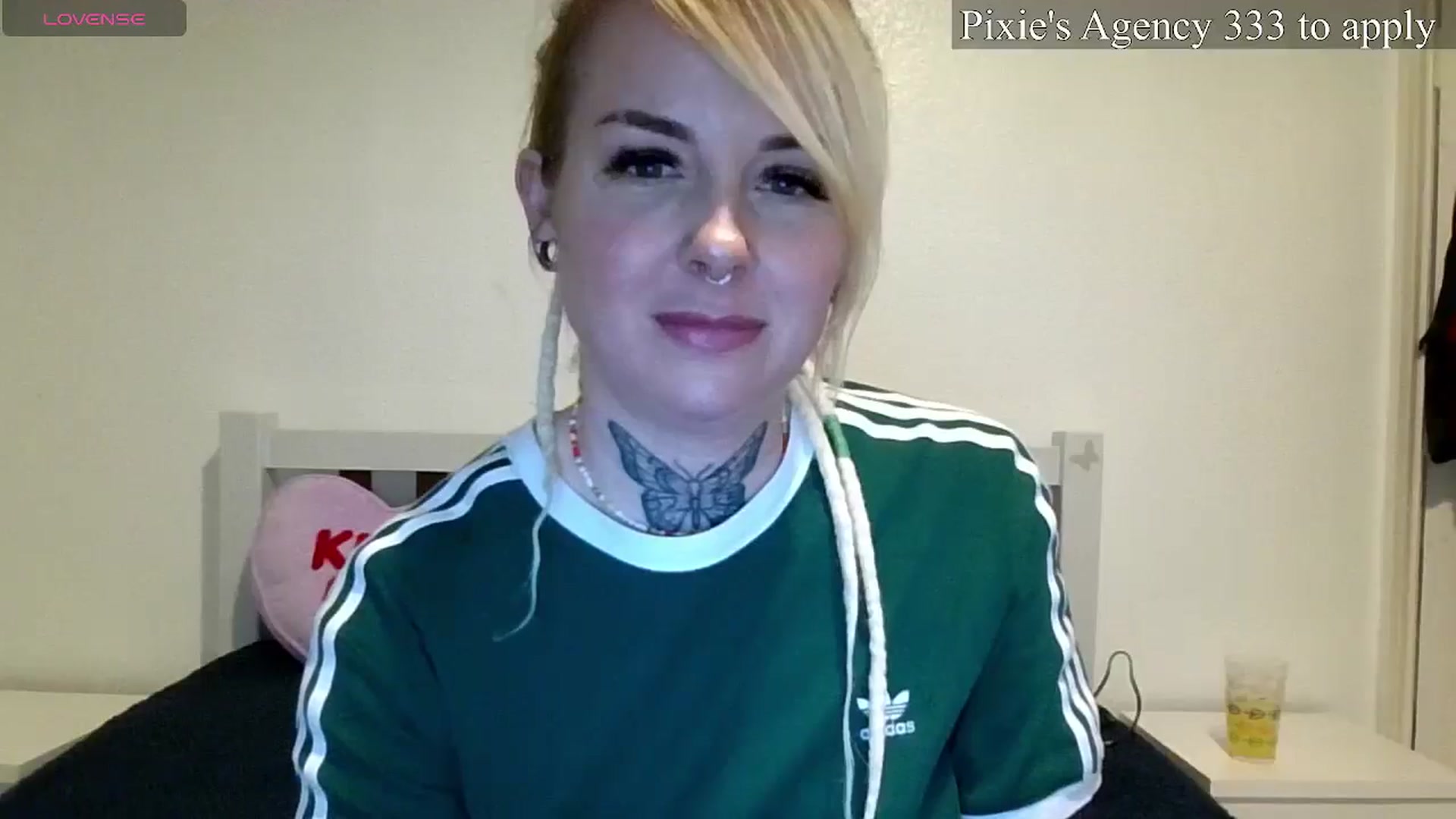 Gallery image thumbnail from pixieDread's myfreecams stream on, 04/07/2026, 14:46 image 12 of 20