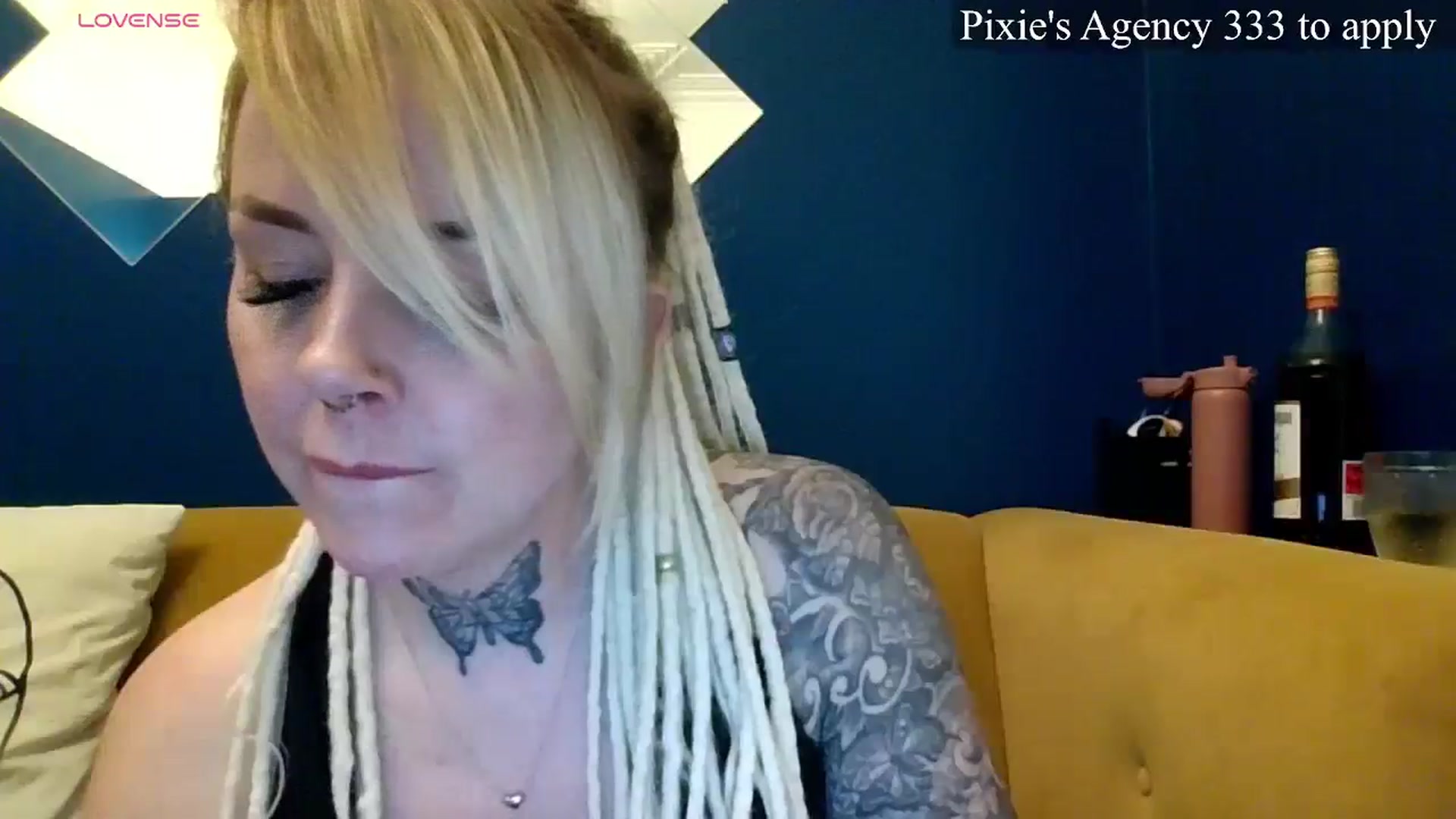Gallery image thumbnail from pixieDread's myfreecams stream on, 04/10/2026, 21:49 image 9 of 20