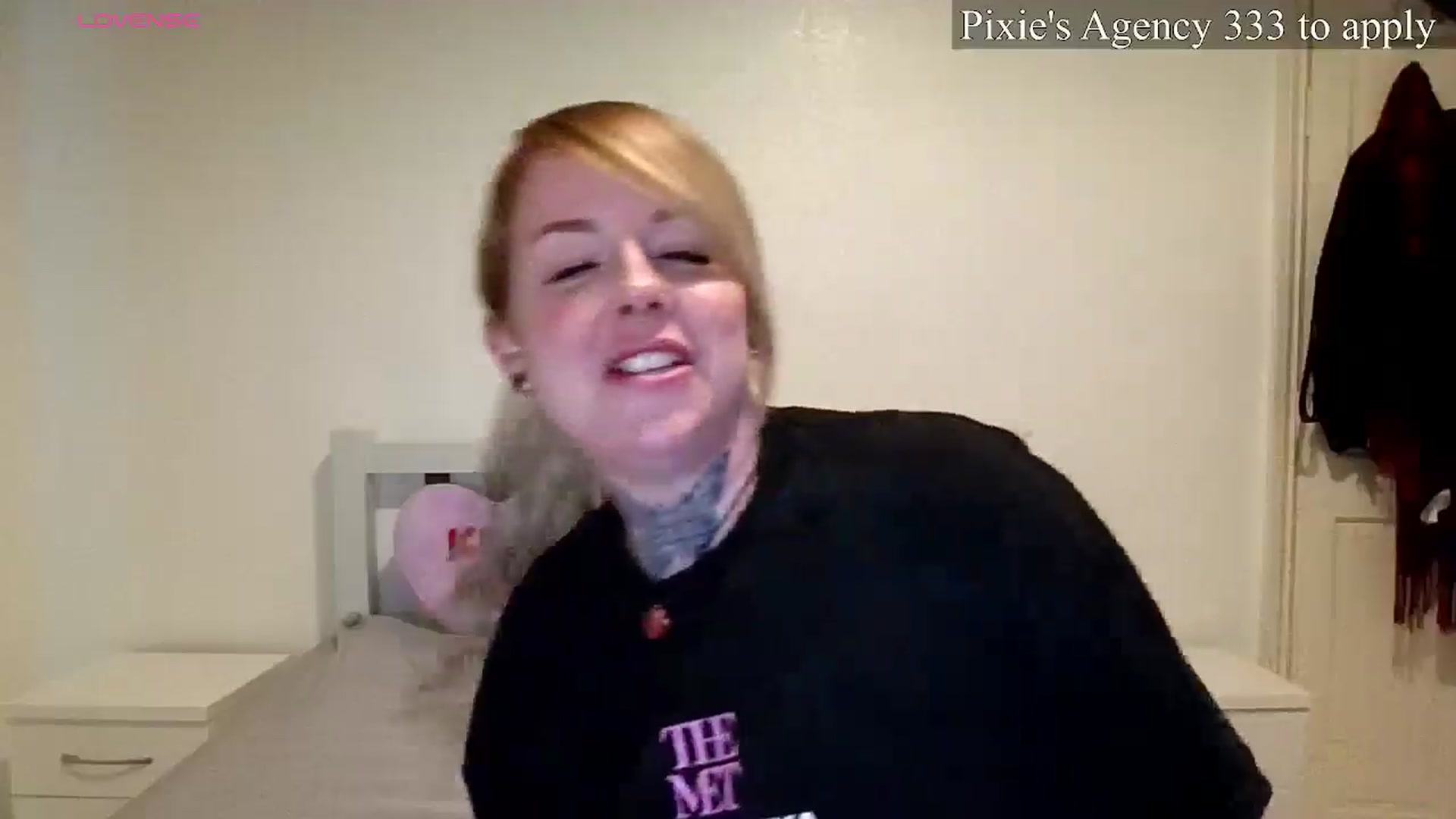 Gallery image thumbnail from pixieDread's myfreecams stream on, 04/18/2026, 13:32 image 8 of 20