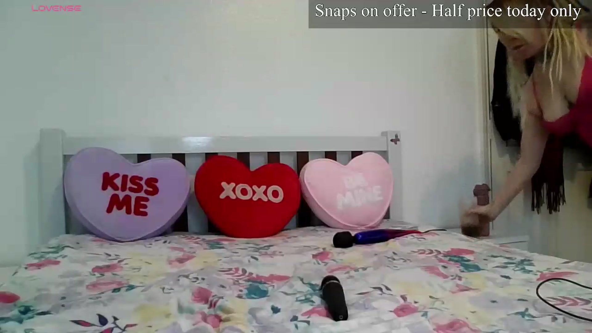 Gallery image thumbnail from pixieDread's myfreecams stream on, 05/18/2026, 12:35 image 17 of 20