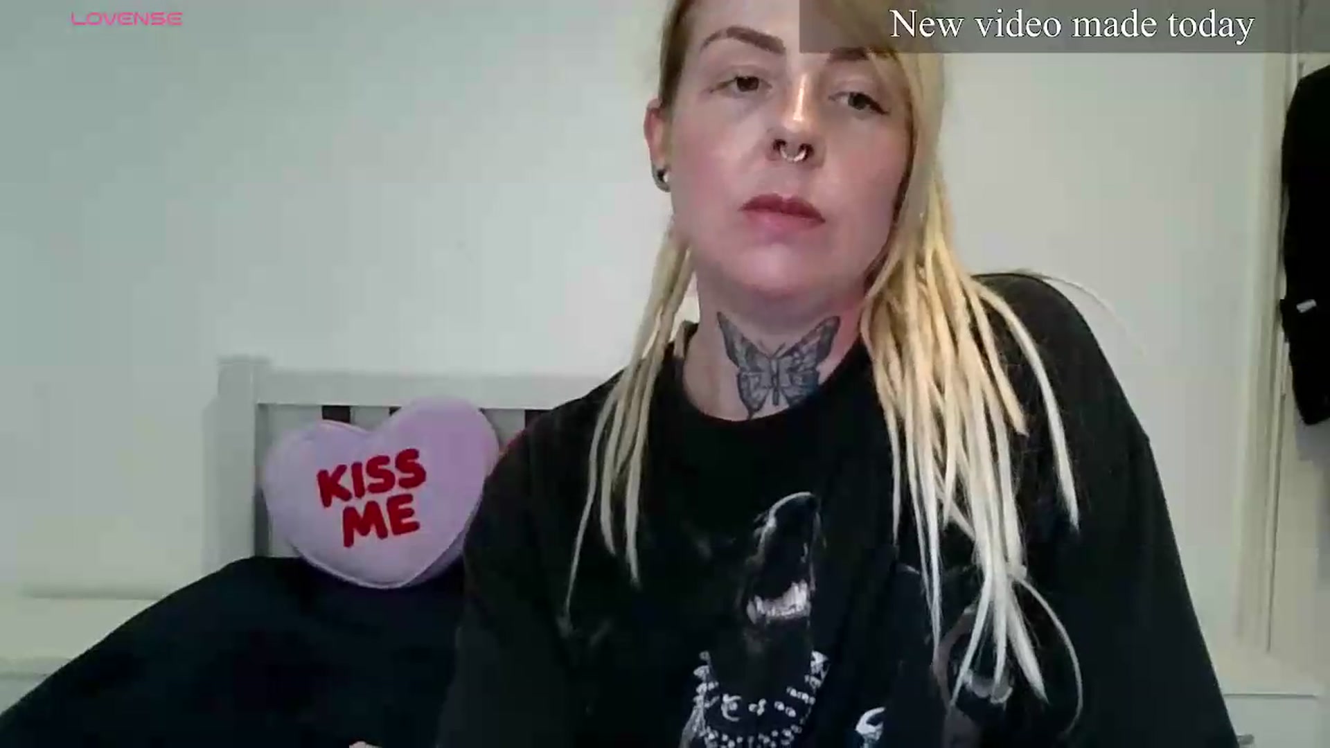 Gallery image thumbnail from pixieDread's myfreecams stream on, 05/20/2026, 12:06 image 3 of 20