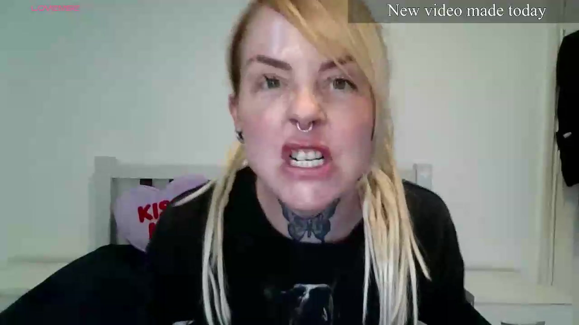 Gallery image thumbnail from pixieDread's myfreecams stream on, 05/20/2026, 12:06 image 4 of 20