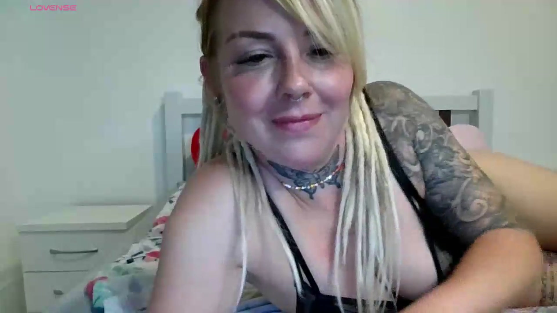 Gallery image thumbnail from pixieDread's myfreecams stream on, 07/06/2026, 13:05 image 11 of 20