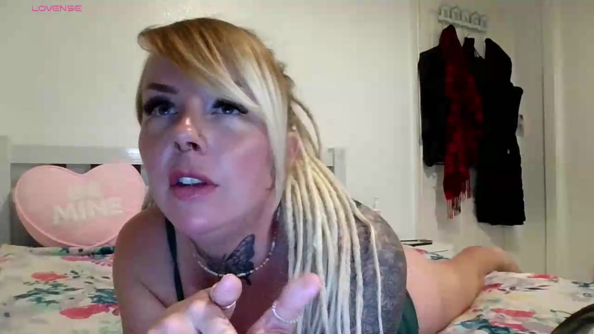 Gallery image thumbnail from pixieDread's myfreecams stream on, 07/07/2026, 12:30 image 2 of 20