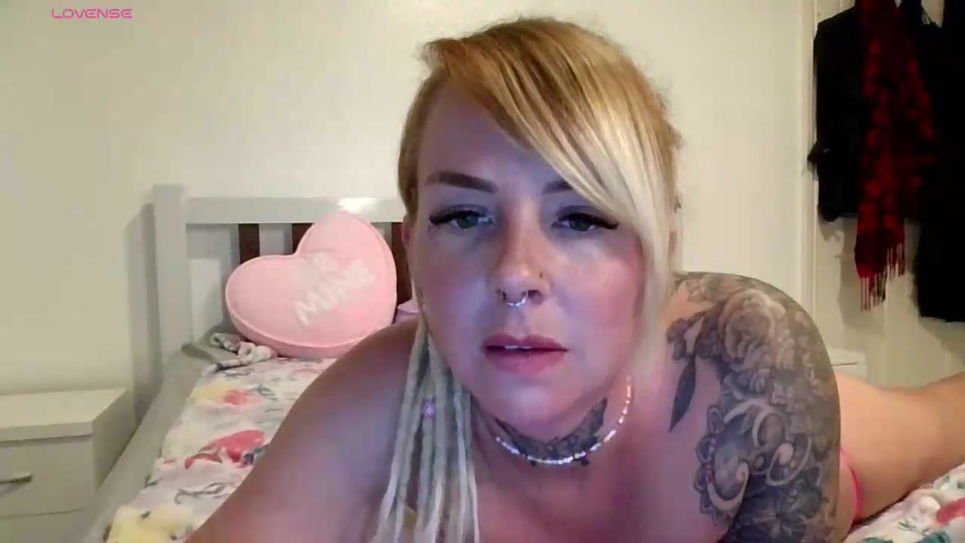Gallery image thumbnail from pixieDread's myfreecams stream on, 07/08/2026, 13:18 image 8 of 20