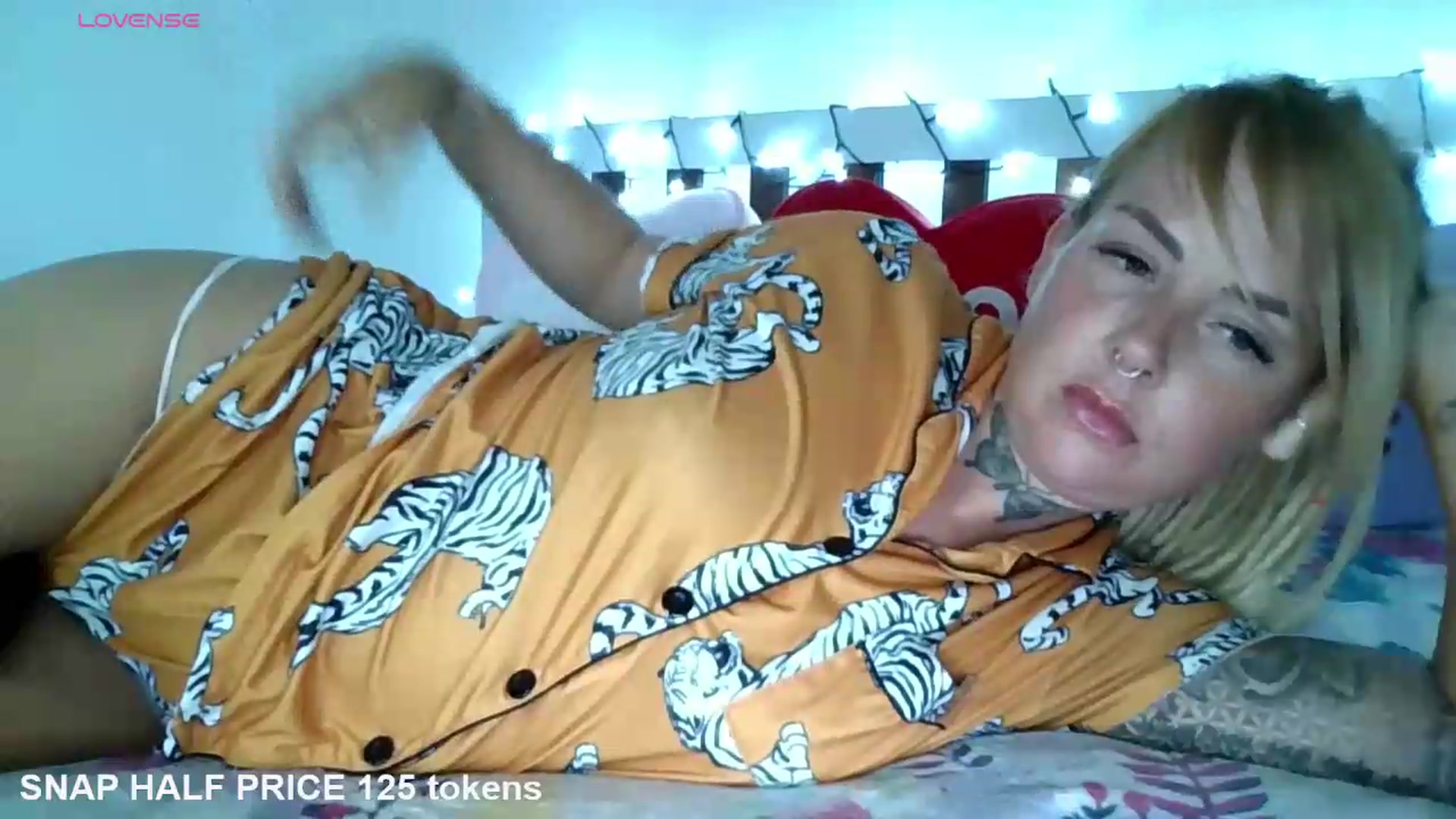 Gallery image thumbnail from pixieDread's myfreecams stream on, 07/29/2026, 18:56 image 15 of 20