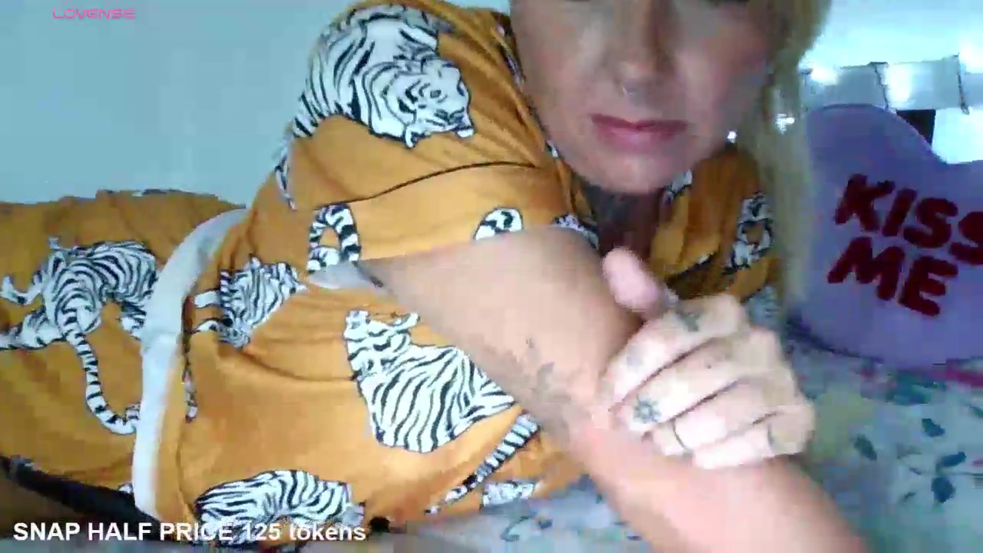 Gallery image thumbnail from pixieDread's myfreecams stream on, 07/29/2026, 18:56 image 19 of 20