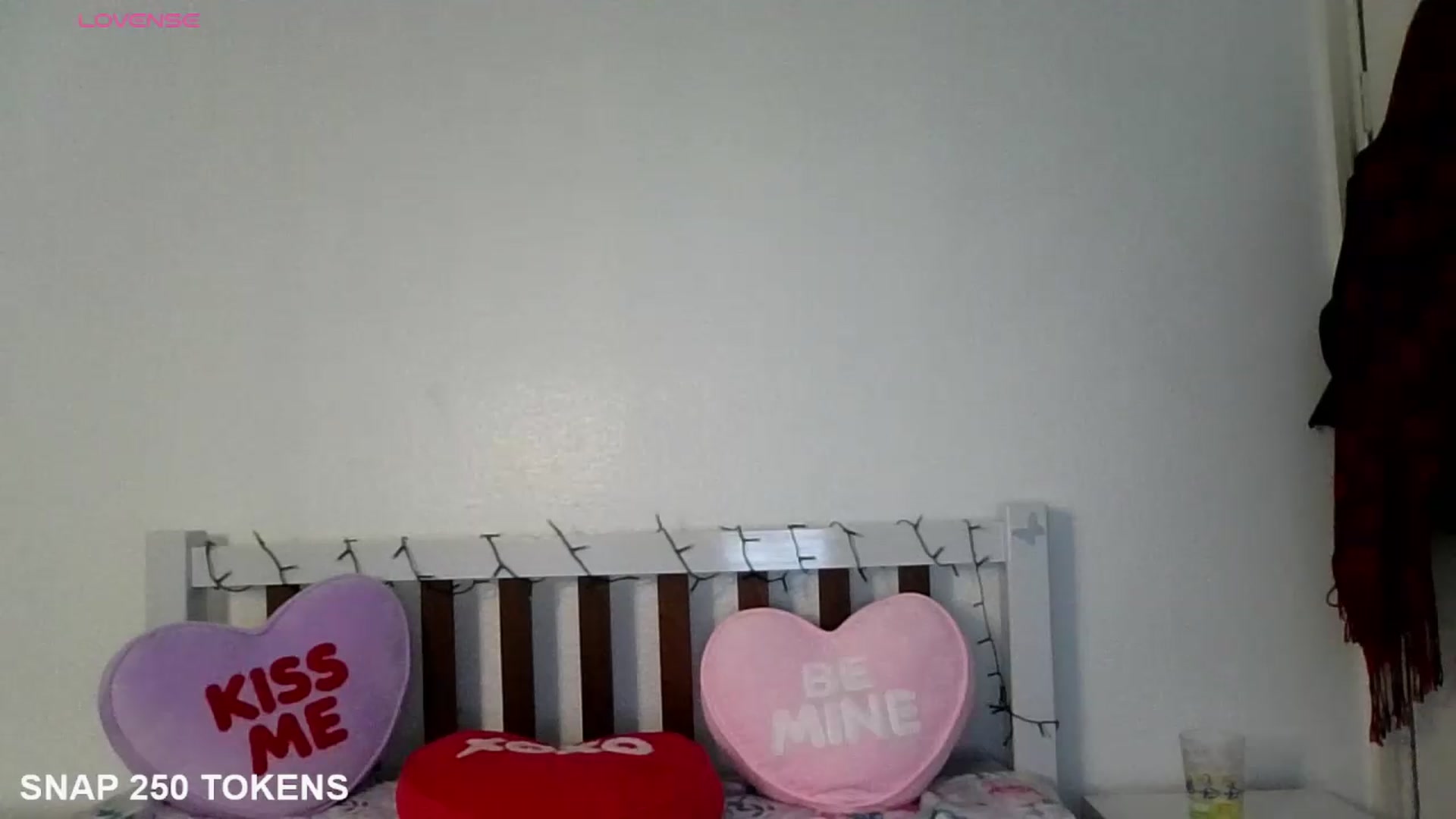 Gallery image thumbnail from pixieDread's myfreecams stream on, 08/13/2026, 14:13 image 11 of 20