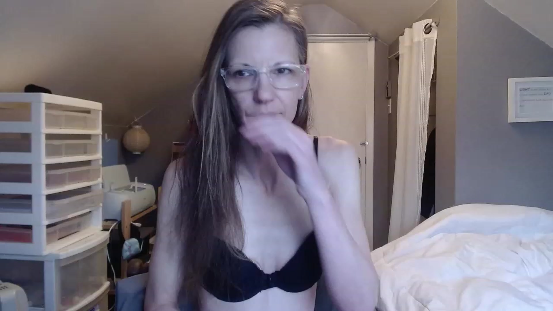Gallery image thumbnail from playfulpaula's myfreecams stream on, 04/23/2023, 13:05 image 13 of 20