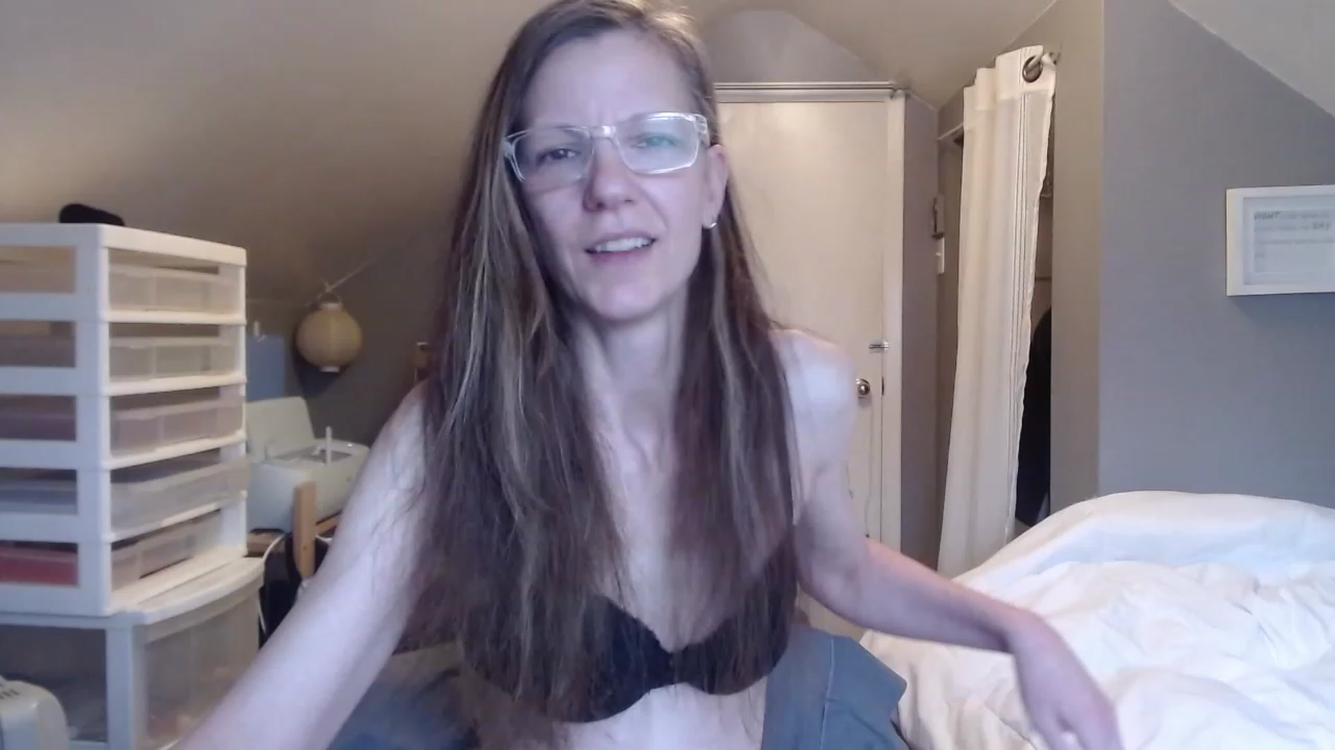 Gallery image thumbnail from playfulpaula's myfreecams stream on, 04/23/2023, 13:05 image 4 of 20