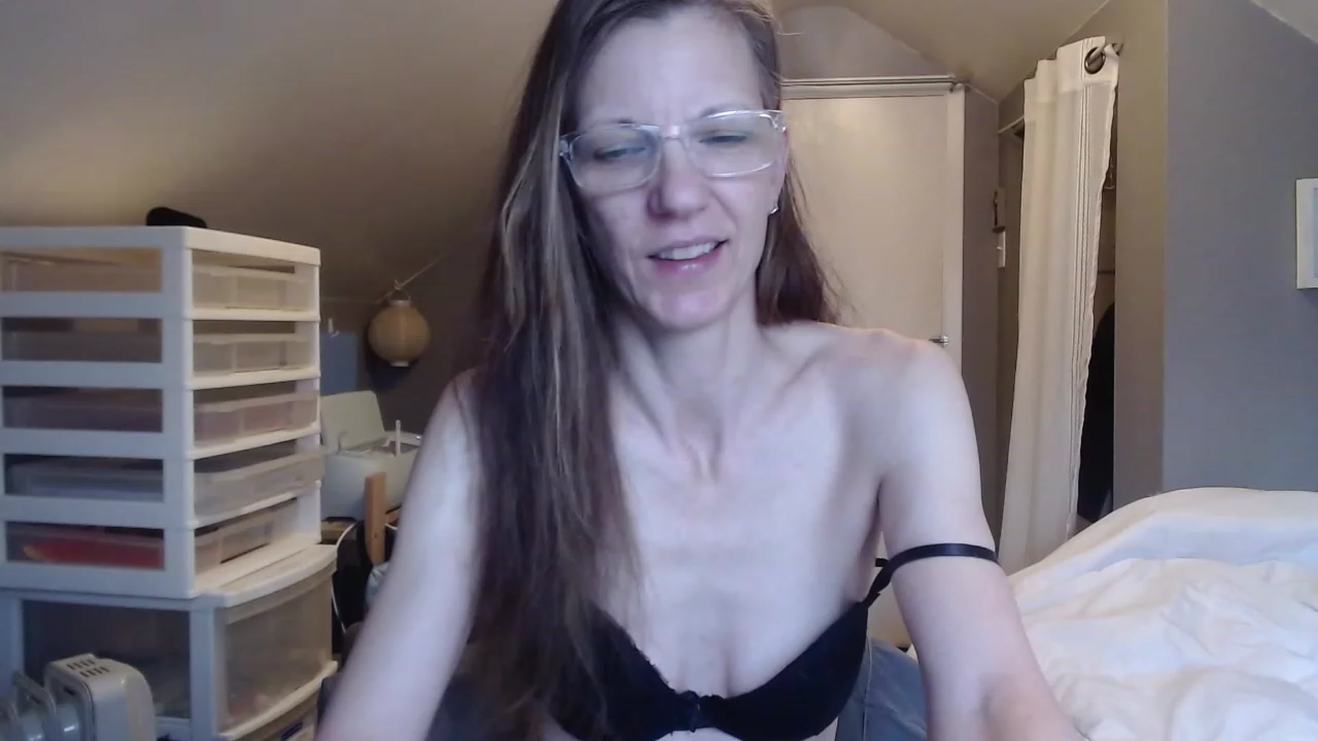 Gallery image thumbnail from playfulpaula's myfreecams stream on, 04/23/2023, 13:05 image 17 of 20