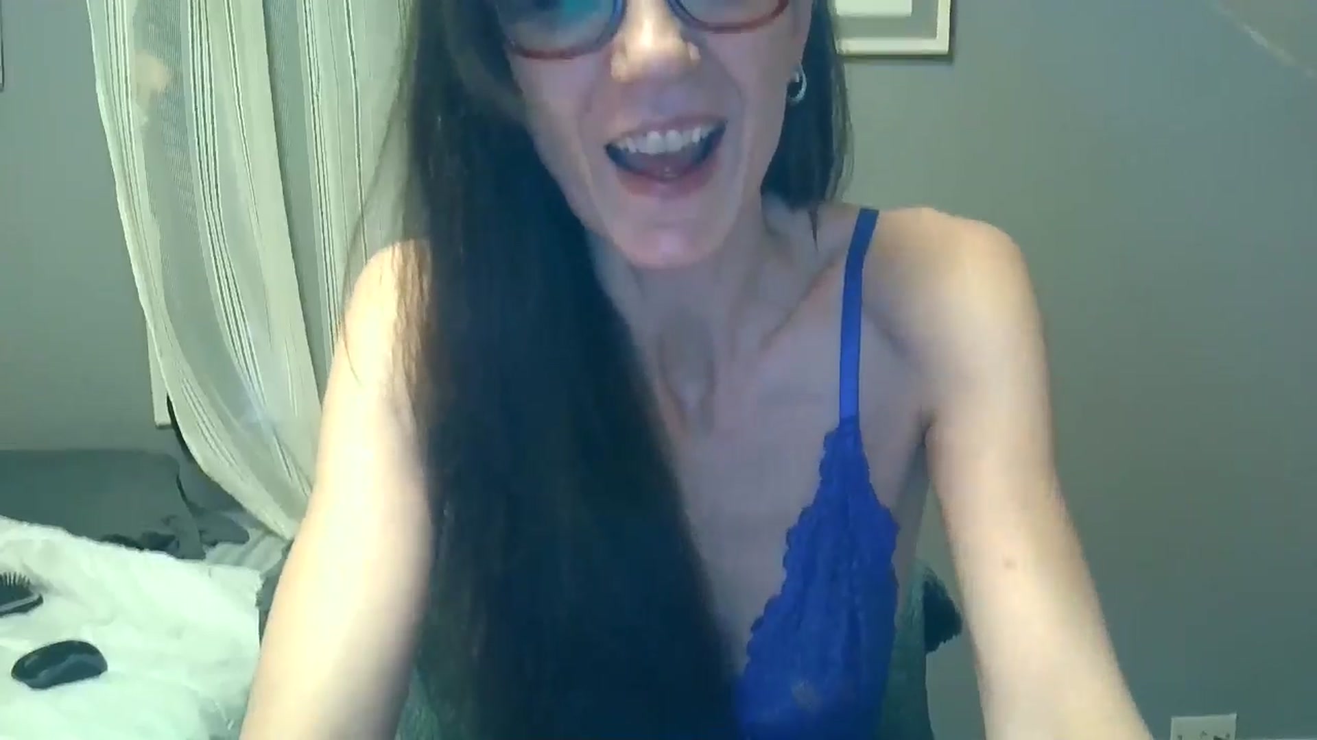 Gallery image thumbnail from playfulpaula's myfreecams stream on, 03/16/2025, 13:18 image 11 of 20