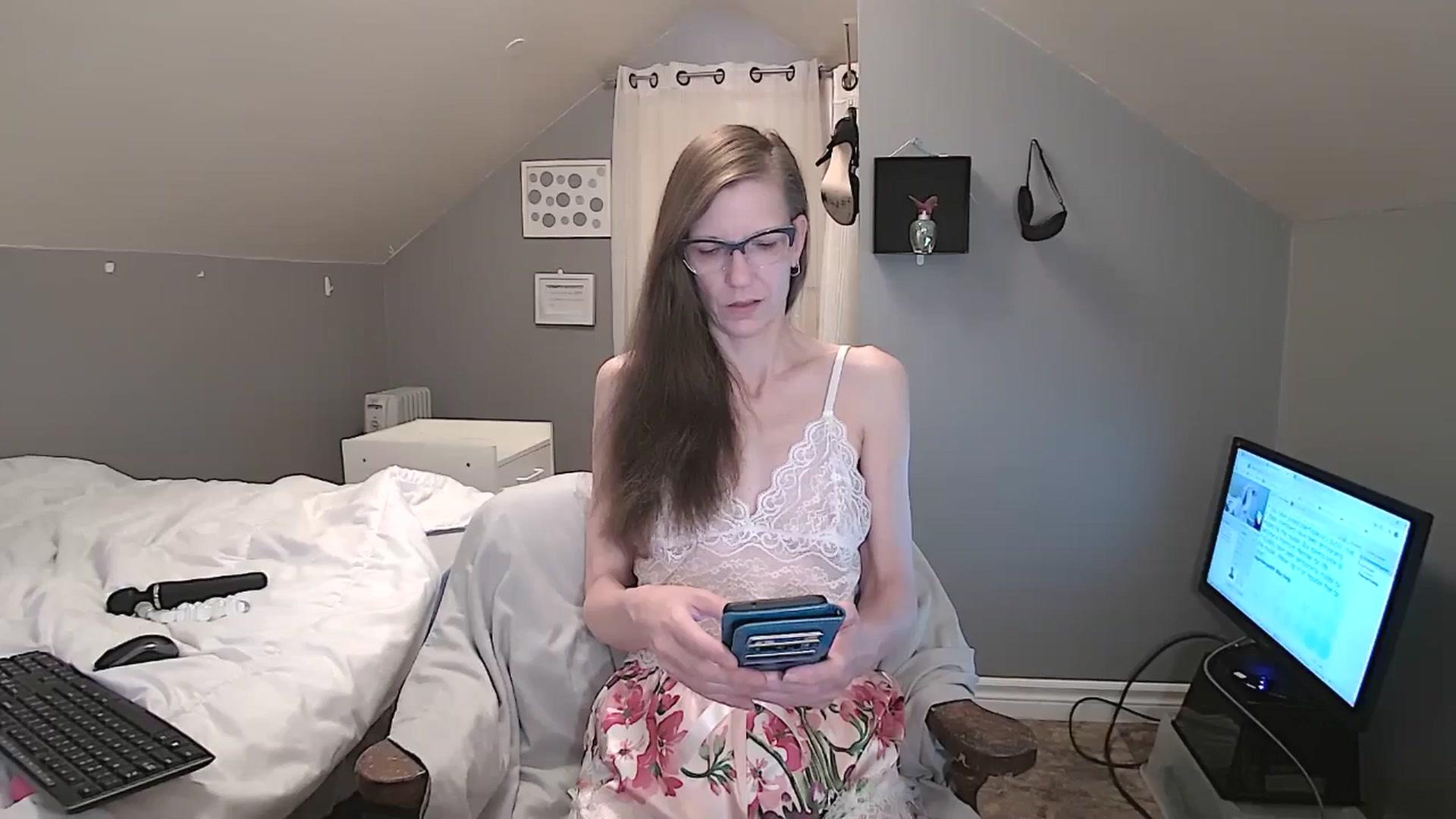 Gallery image thumbnail from playfulpaula's myfreecams stream on, 05/03/2025, 11:47 image 18 of 20