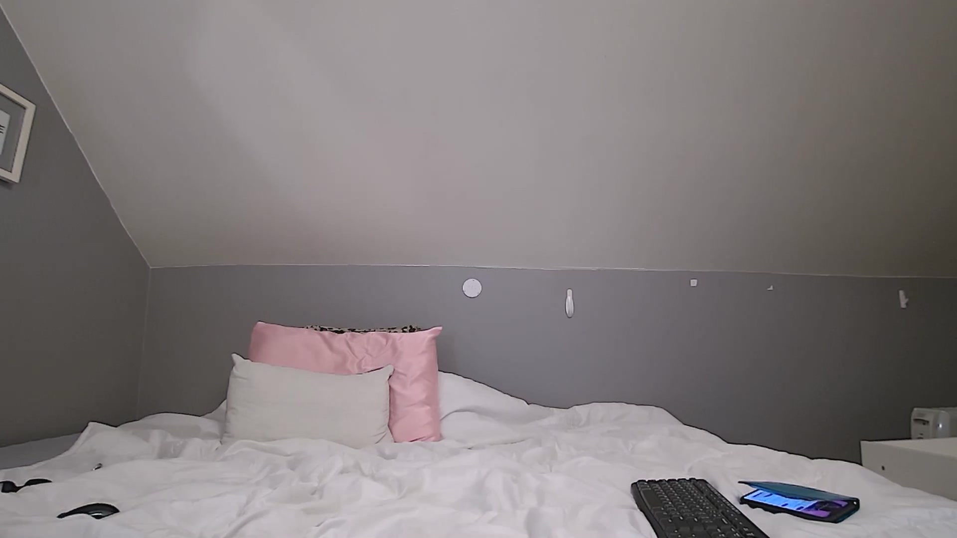 Gallery image thumbnail from playfulpaula's myfreecams stream on, 05/18/2025, 11:16 image 1 of 20