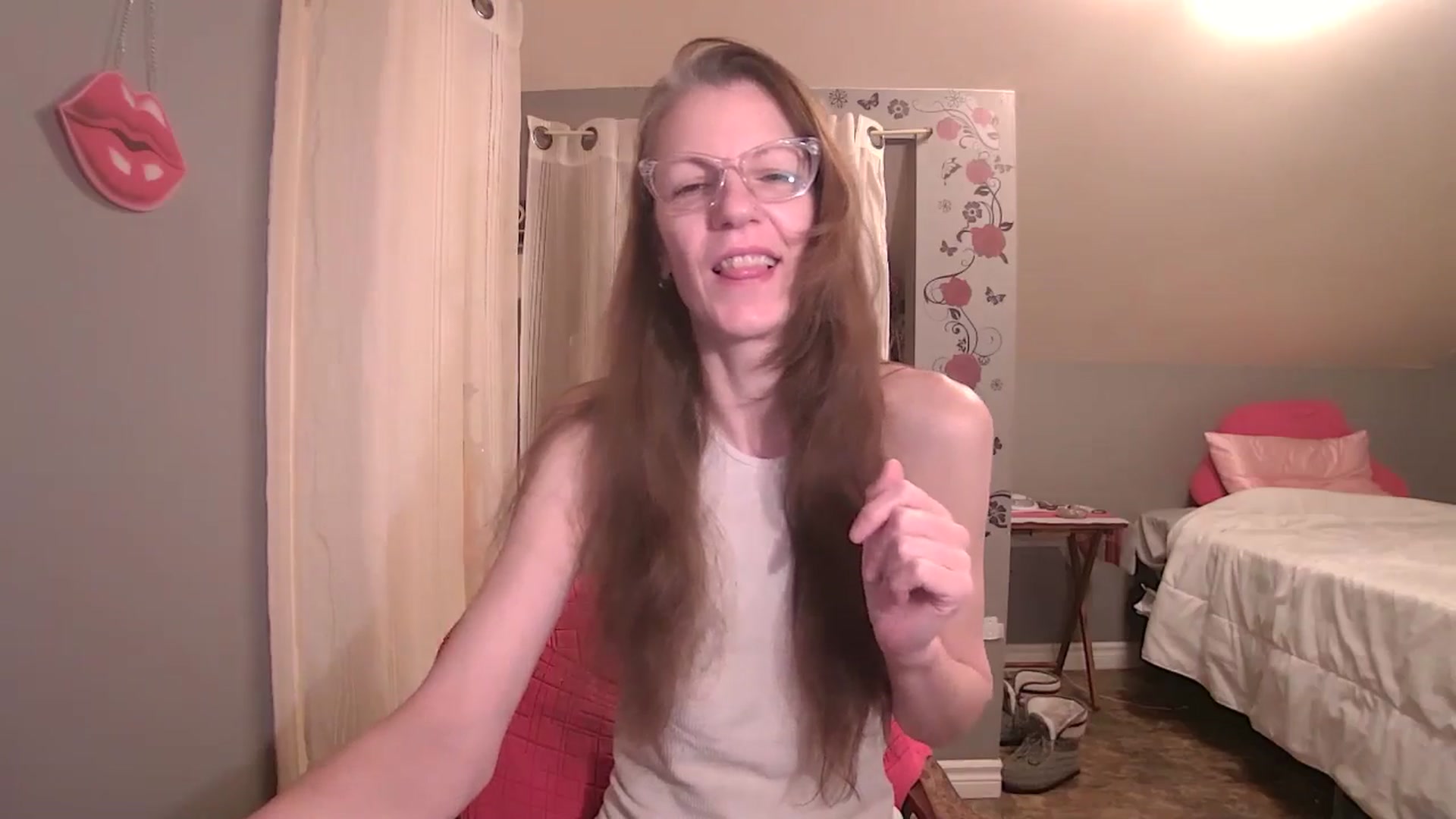 Gallery image thumbnail from playfulpaula's myfreecams stream on, 01/02/2026, 11:27 image 9 of 20