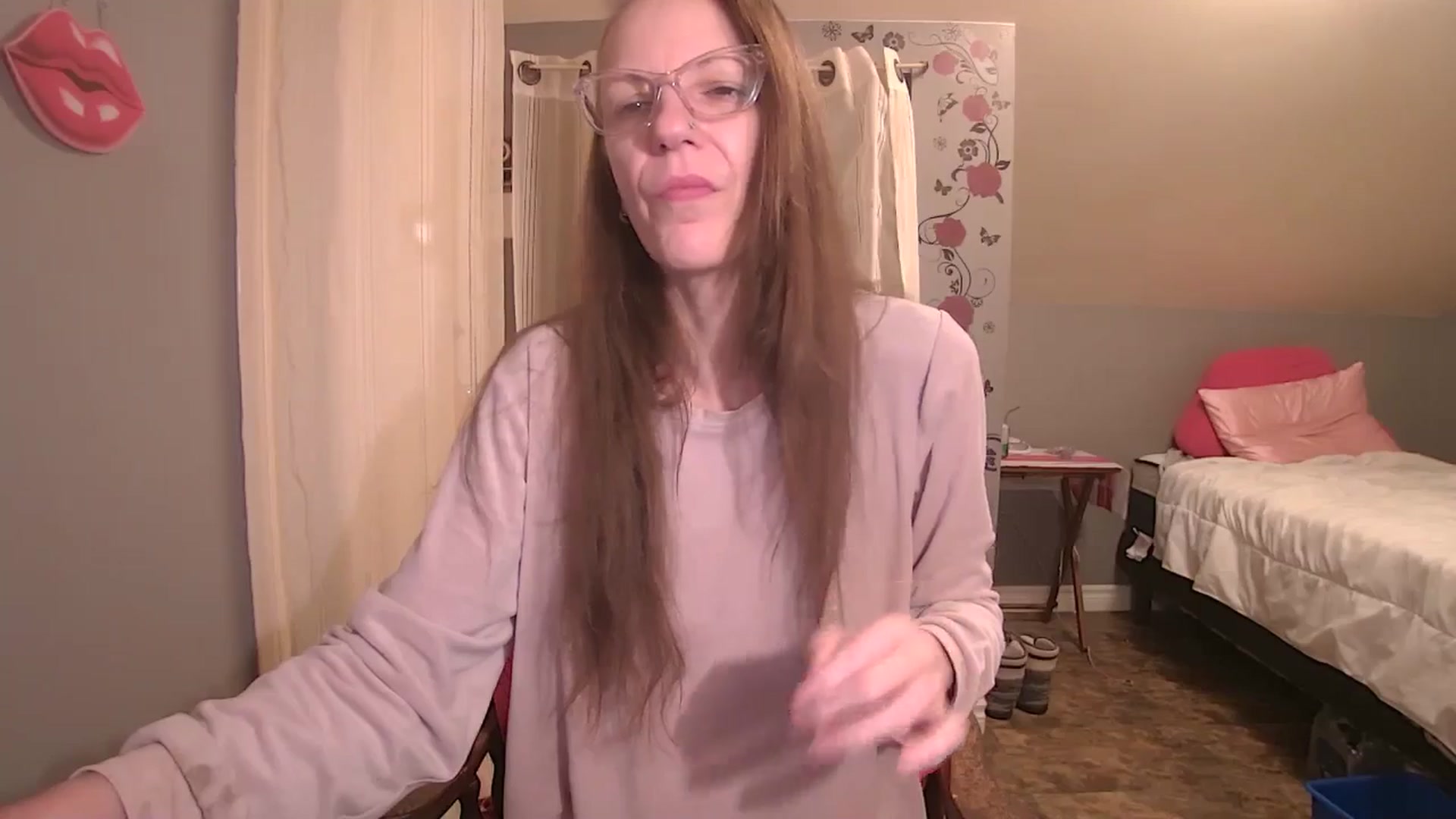 Gallery image thumbnail from playfulpaula's myfreecams stream on, 01/04/2026, 12:16 image 13 of 20