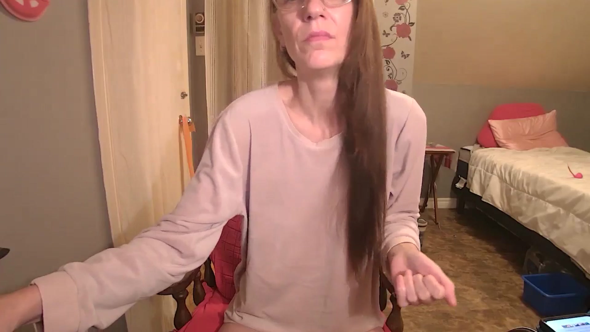 Gallery image thumbnail from playfulpaula's myfreecams stream on, 01/04/2026, 12:48 image 3 of 20