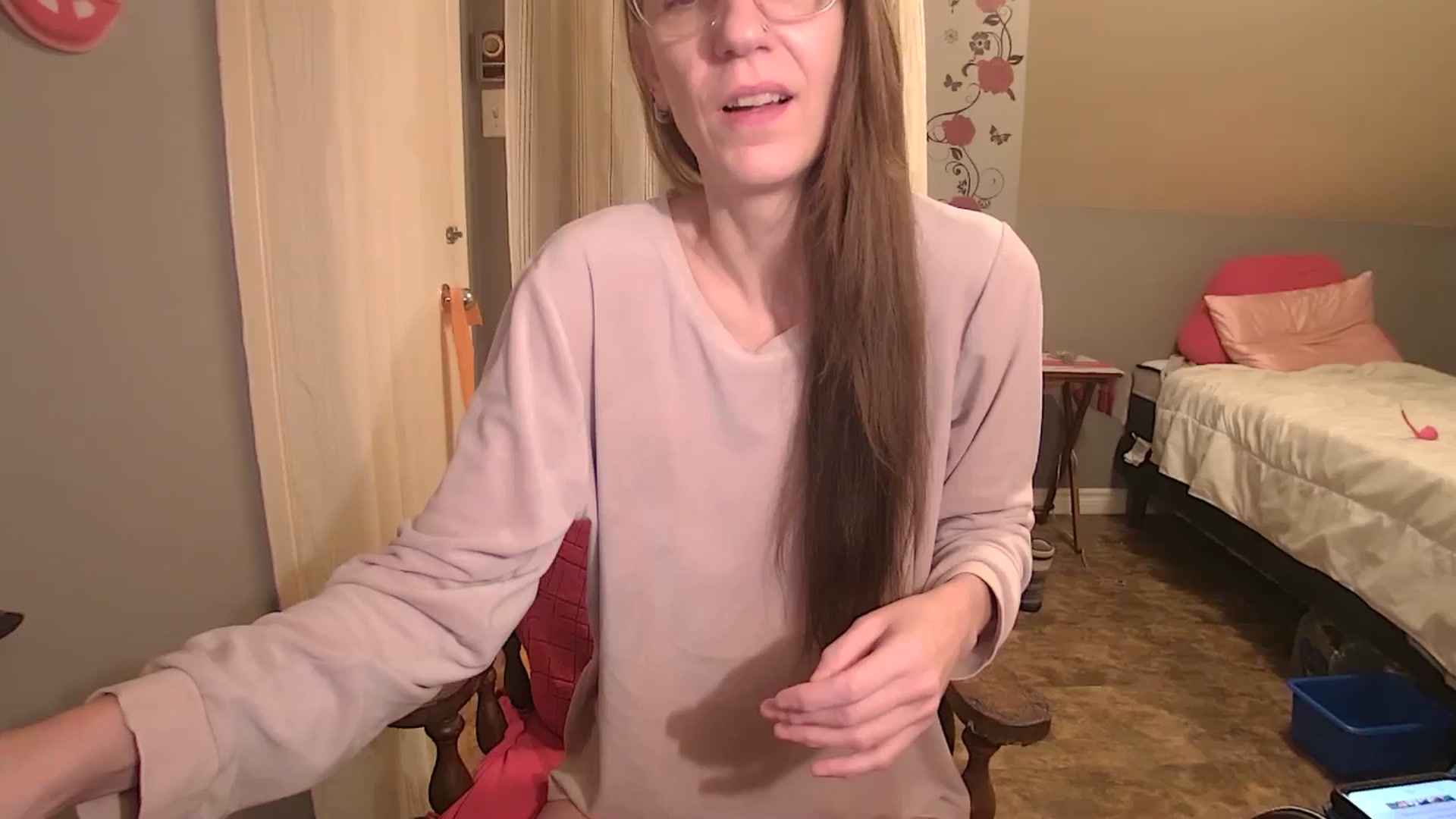 Gallery image thumbnail from playfulpaula's myfreecams stream on, 01/04/2026, 12:48 image 6 of 20