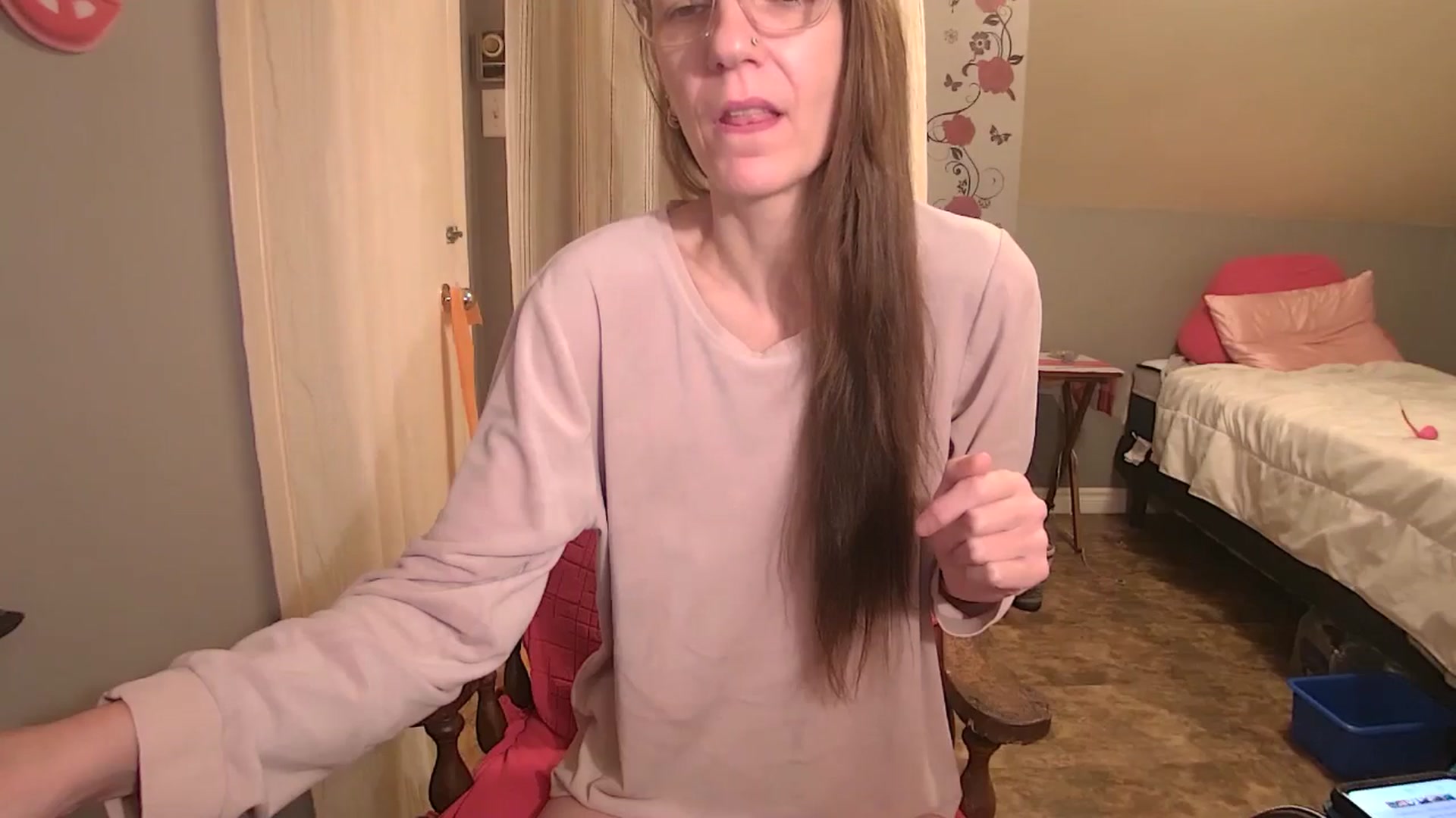 Gallery image thumbnail from playfulpaula's myfreecams stream on, 01/04/2026, 12:48 image 4 of 20
