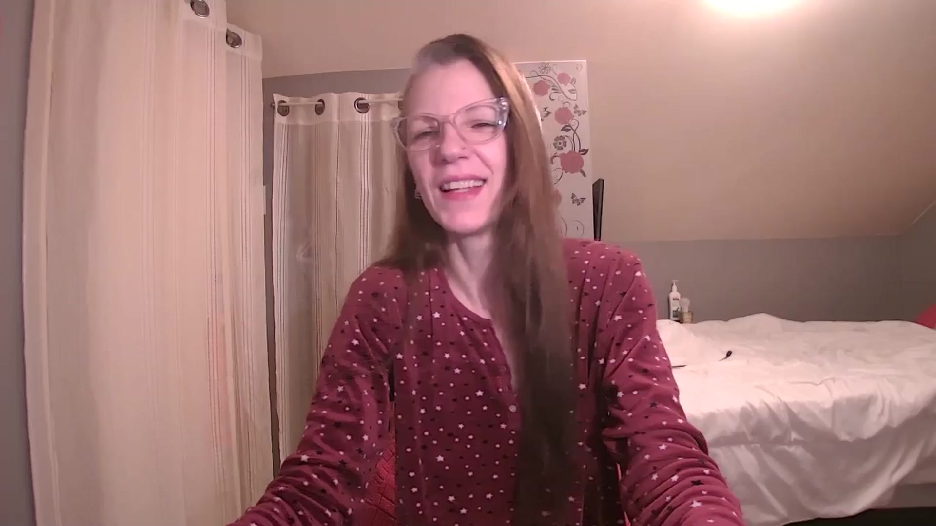 Gallery image thumbnail from playfulpaula's myfreecams stream on, 01/31/2026, 12:54 image 7 of 20