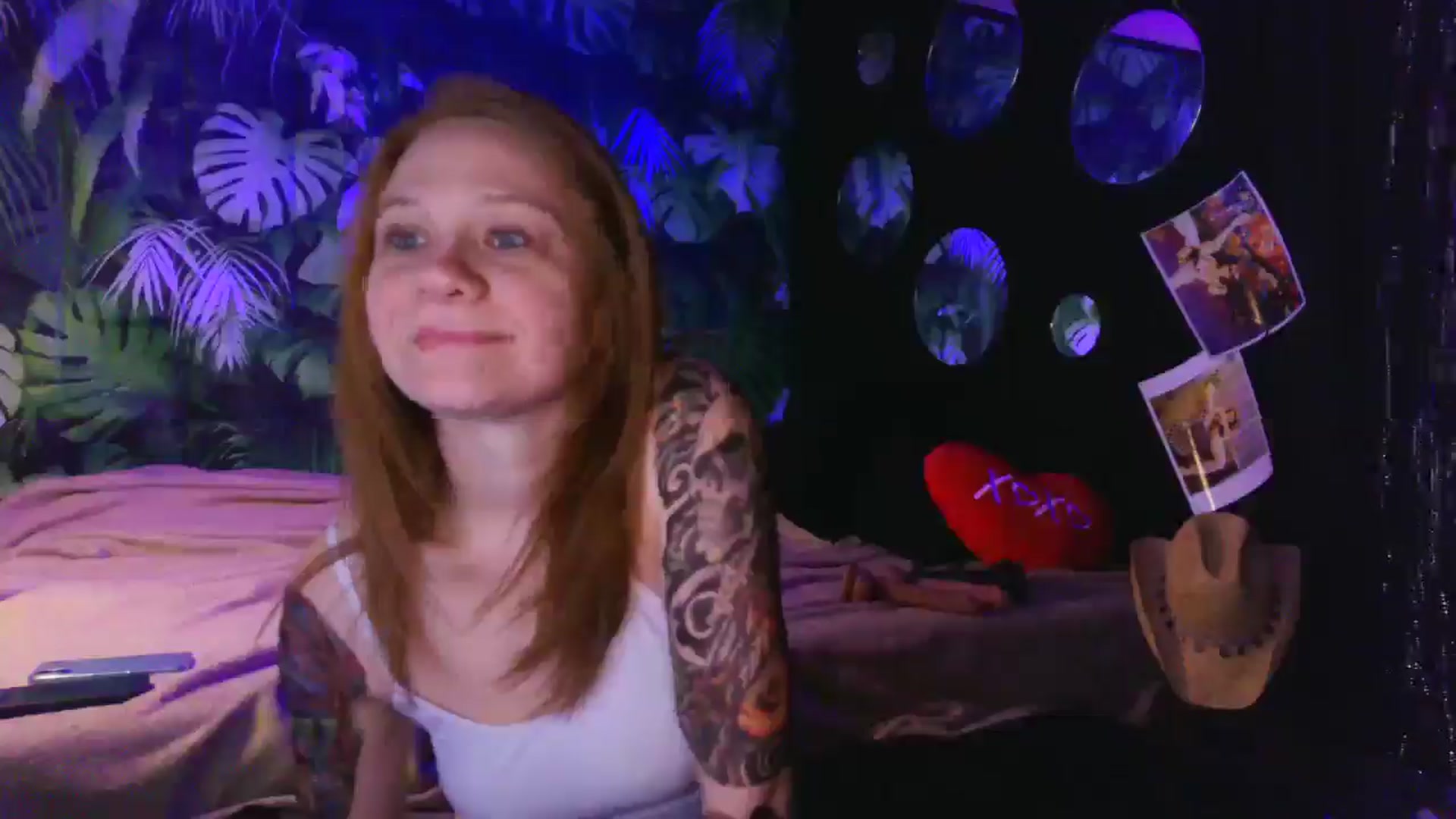 Gallery image thumbnail from playwithfire's myfreecams stream on, 03/25/2025, 10:19 image 16 of 20
