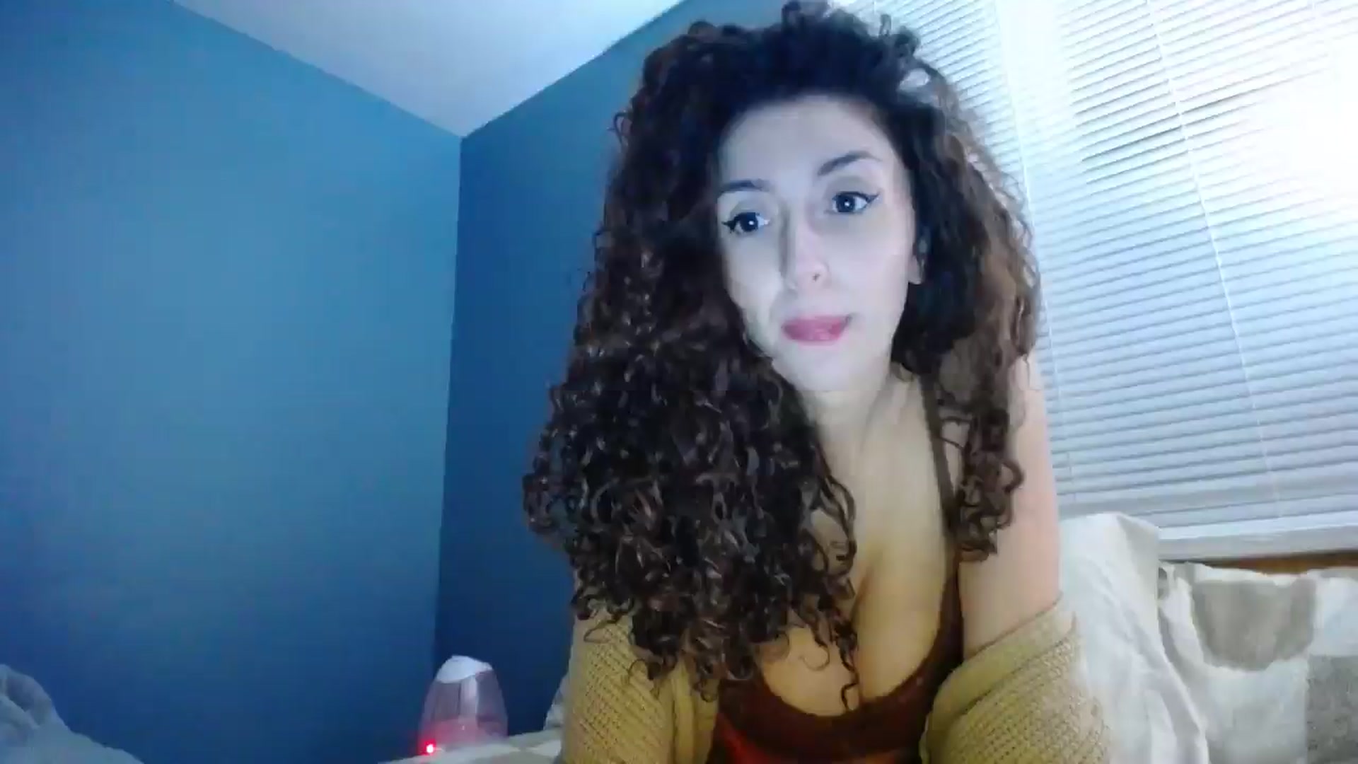 Gallery image thumbnail from playwithlua's myfreecams stream on, 11/17/2024, 03:45 image 1 of 20