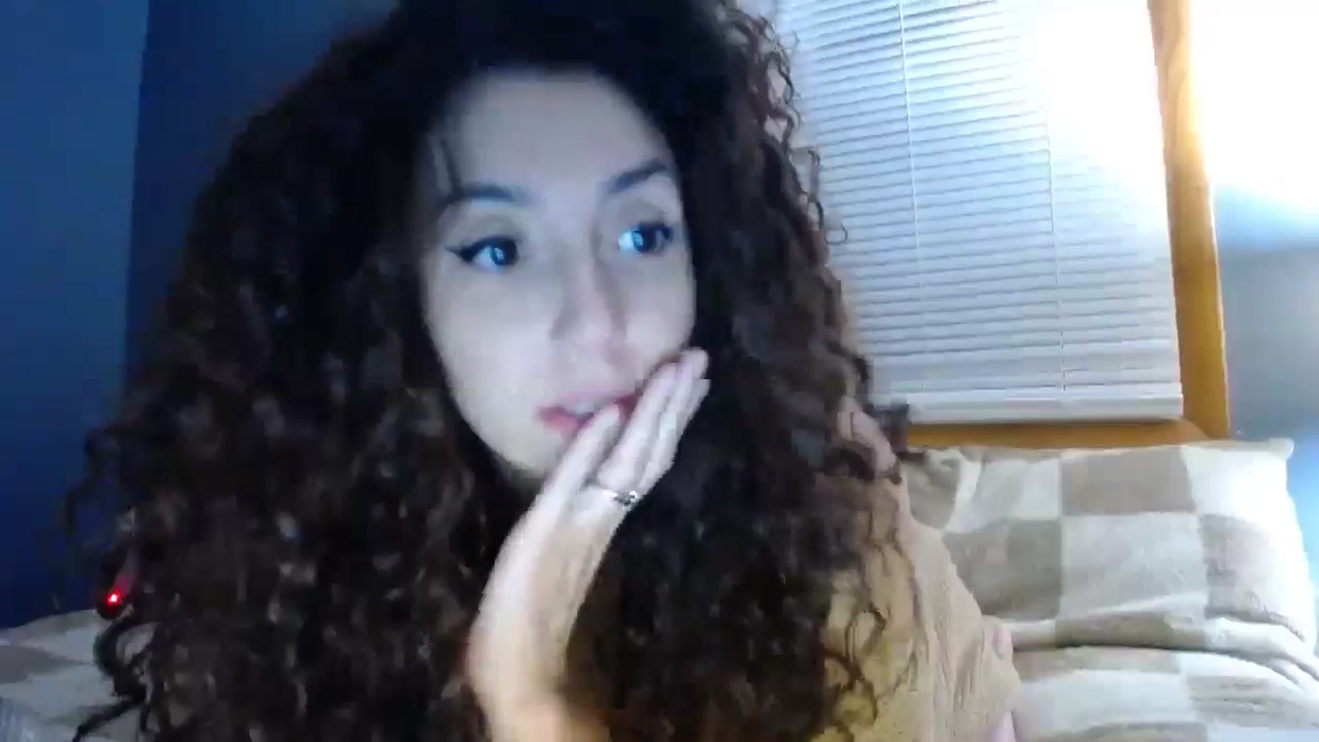Gallery image thumbnail from playwithlua's myfreecams stream on, 11/17/2024, 03:45 image 16 of 20
