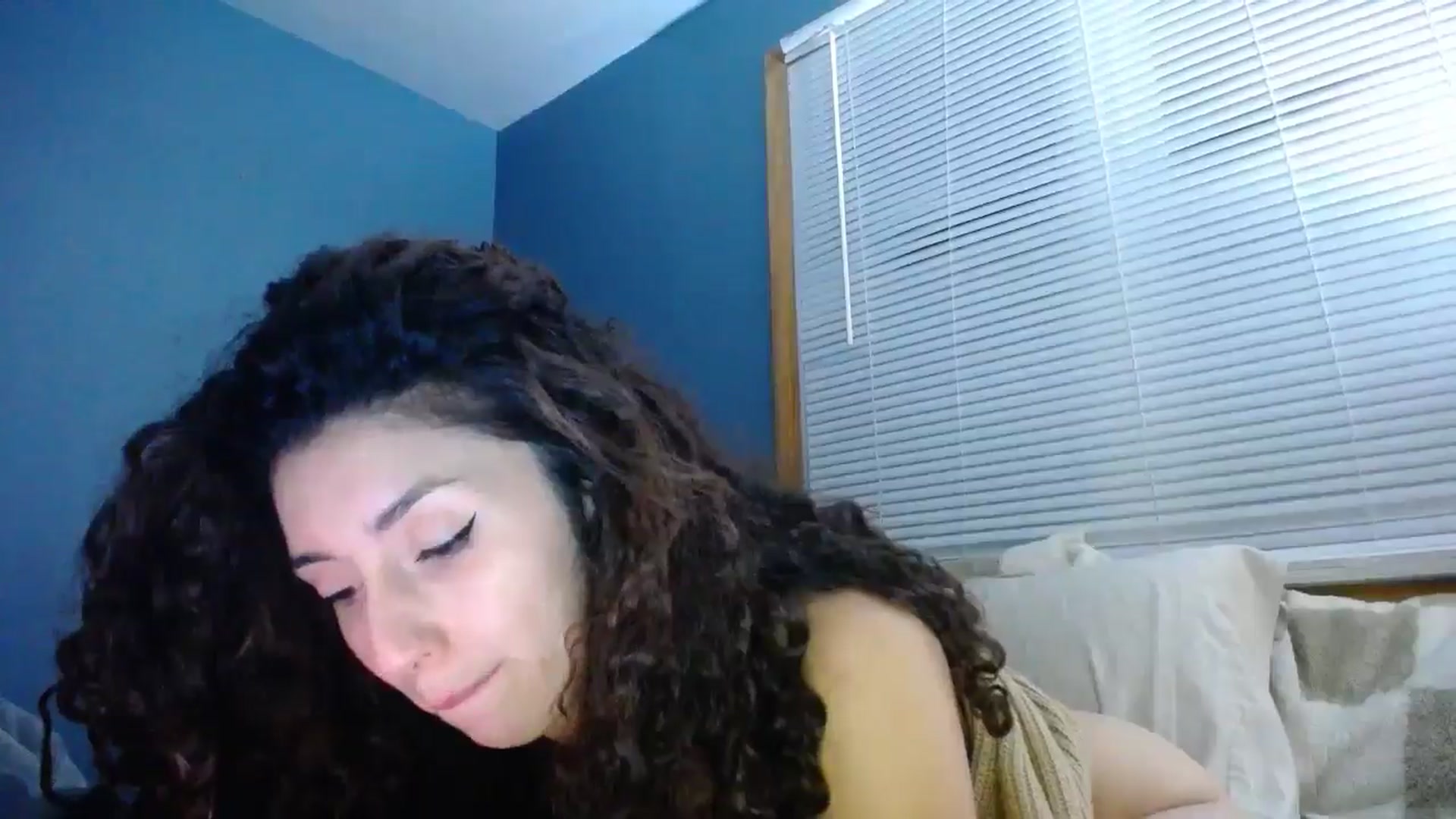 Gallery image thumbnail from playwithlua's myfreecams stream on, 11/17/2024, 03:45 image 7 of 20