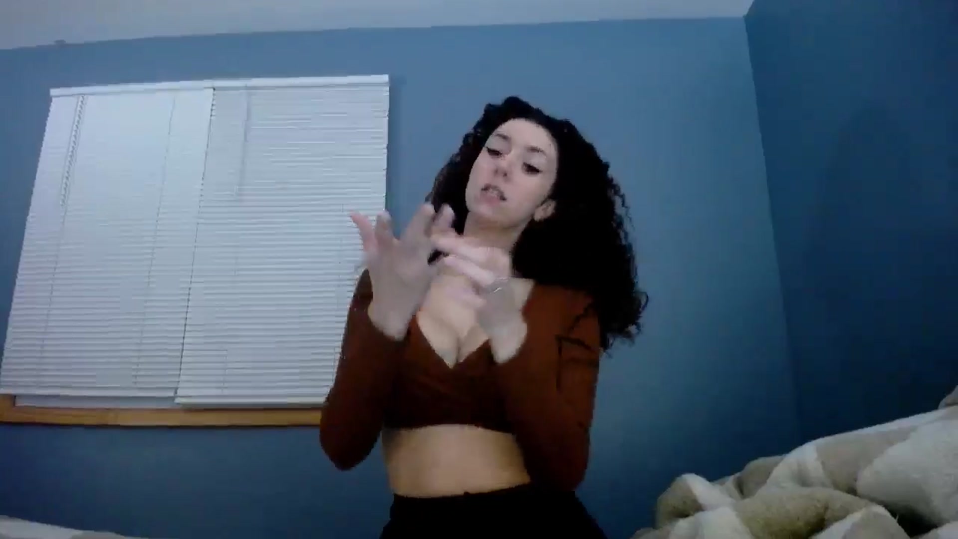 Gallery image thumbnail from playwithlua's myfreecams stream on, 11/22/2024, 06:22 image 2 of 20