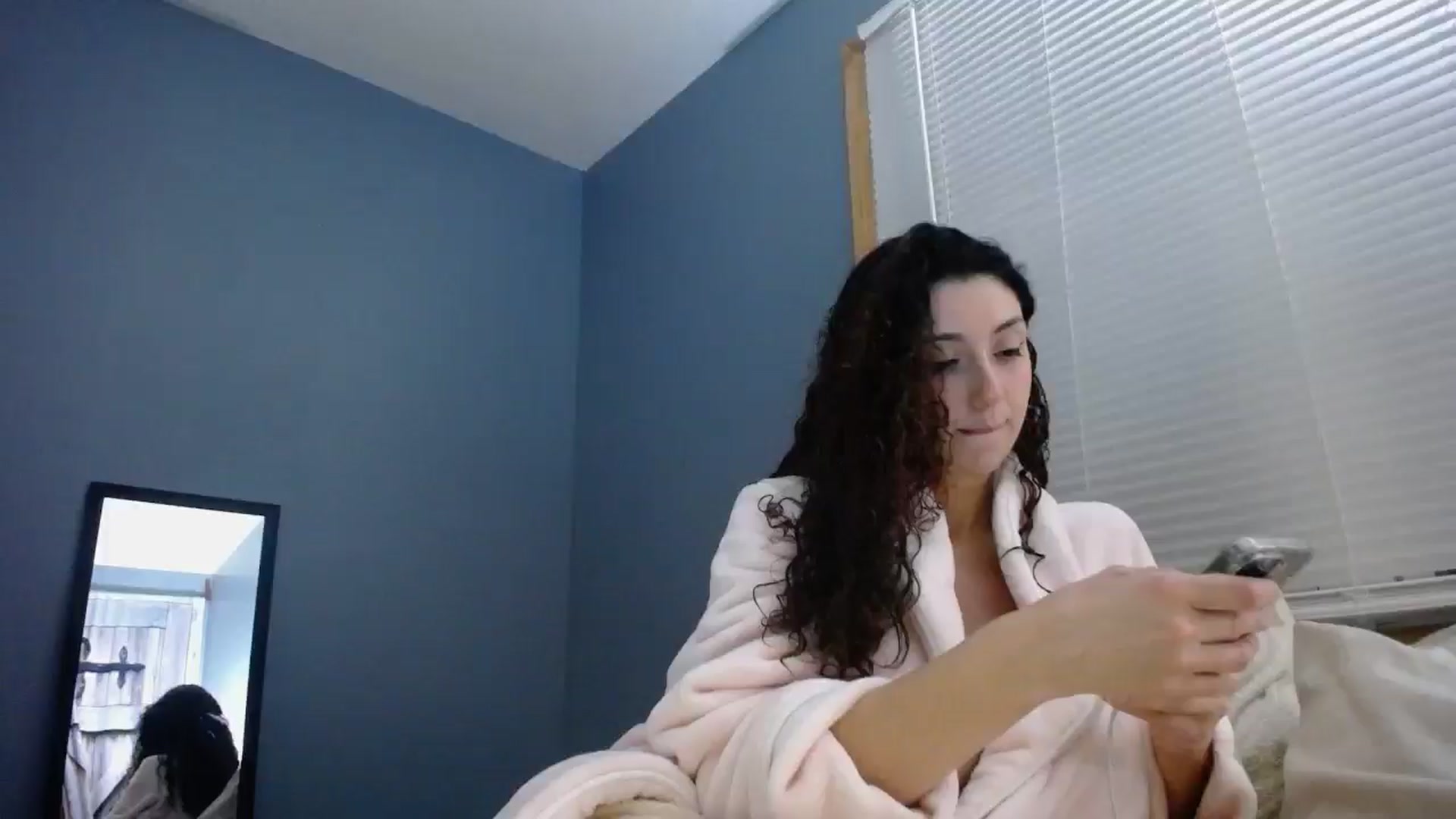 Gallery image thumbnail from playwithlua's myfreecams stream on, 11/26/2024, 05:30 image 18 of 20