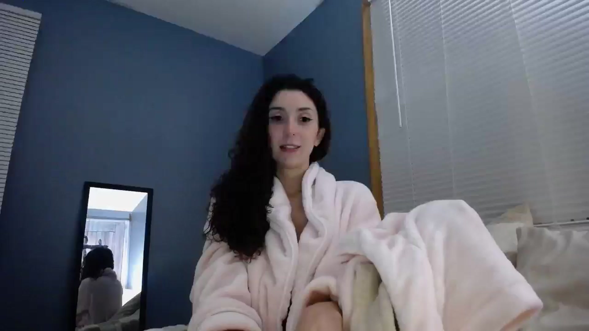 Gallery image thumbnail from playwithlua's myfreecams stream on, 11/26/2024, 05:30 image 6 of 20