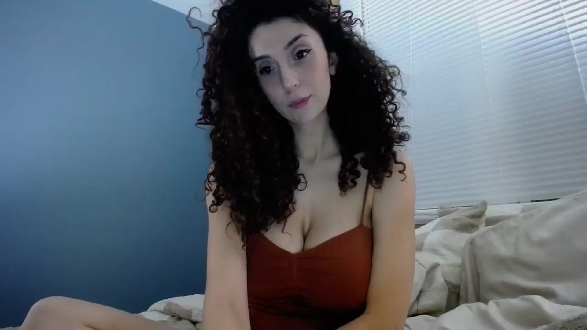 Gallery image thumbnail from playwithlua's myfreecams stream on, 11/29/2024, 04:47 image 11 of 20