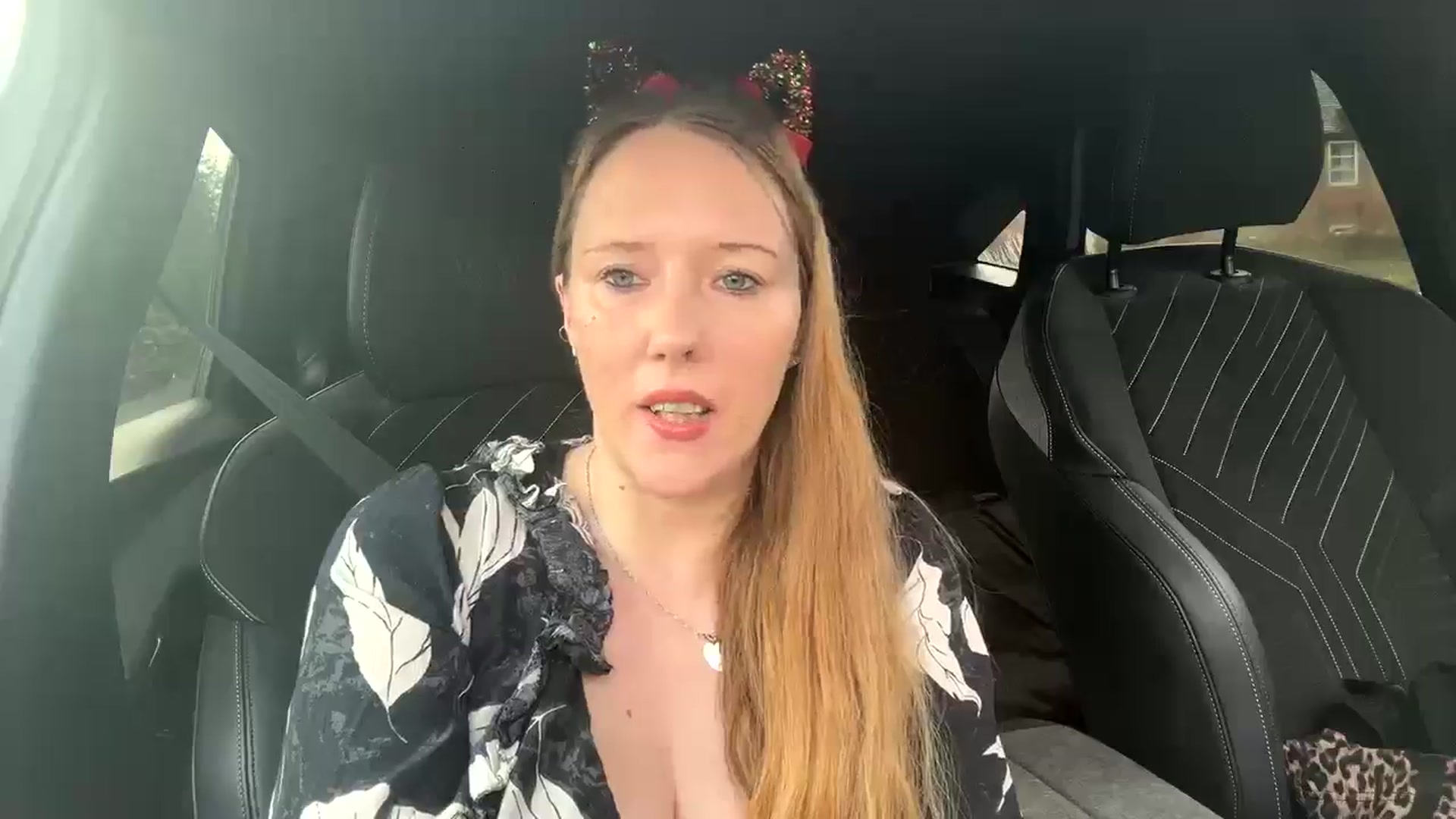 Gallery image thumbnail from plushpie1's myfreecams stream on, 12/16/2025, 11:39 image 10 of 20