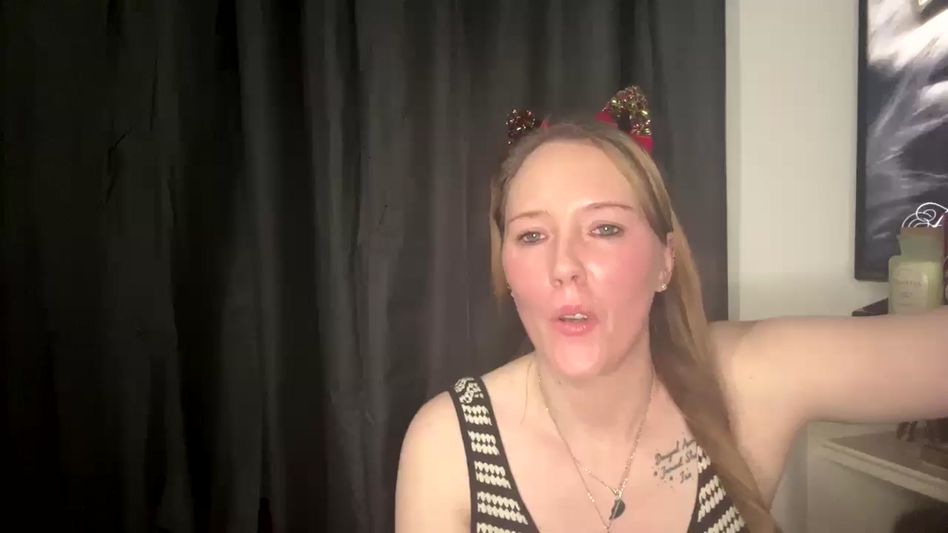 Gallery image thumbnail from plushpie1's myfreecams stream on, 12/19/2025, 21:00 image 13 of 20