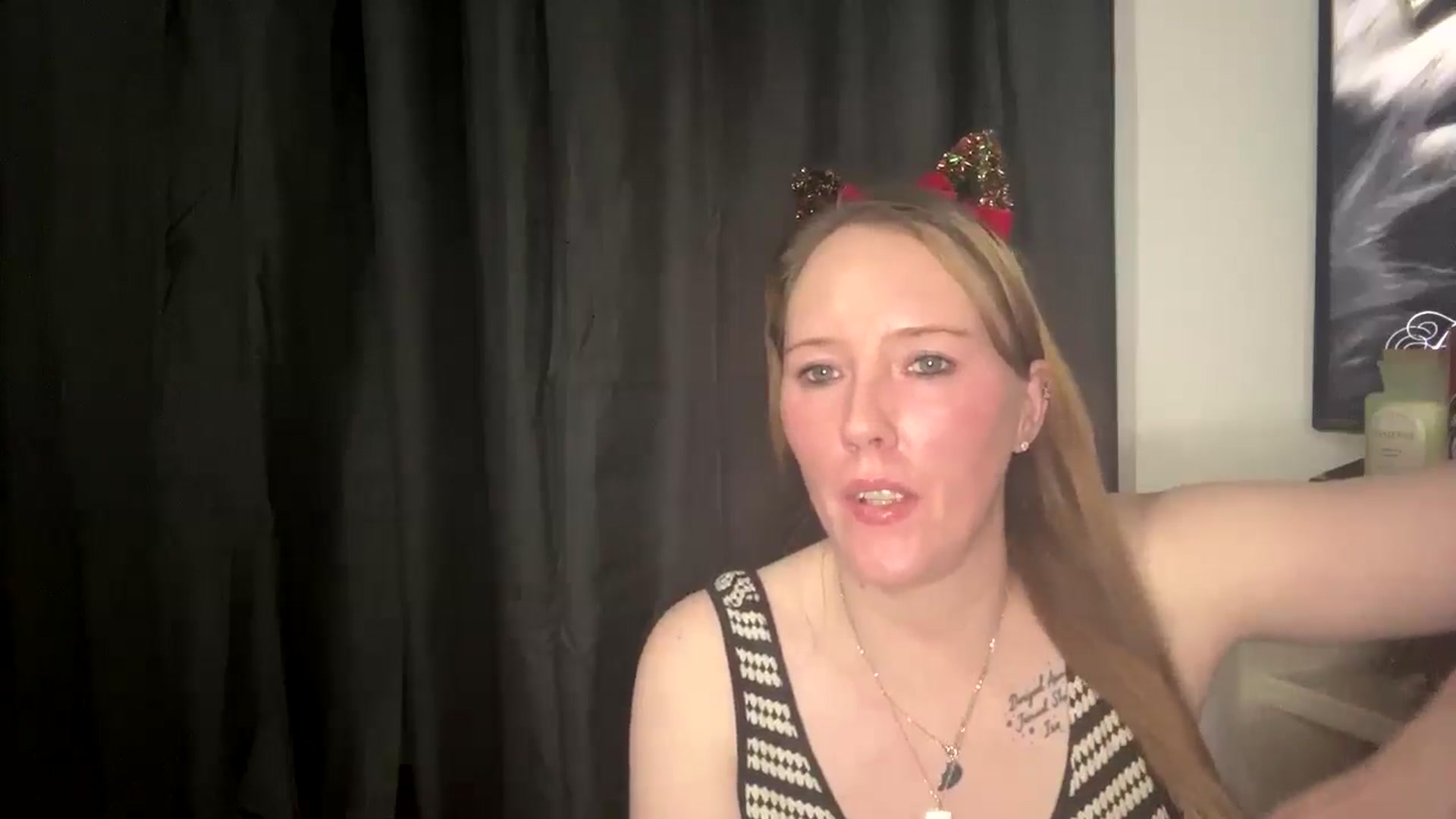 Gallery image thumbnail from plushpie1's myfreecams stream on, 12/19/2025, 21:00 image 12 of 20