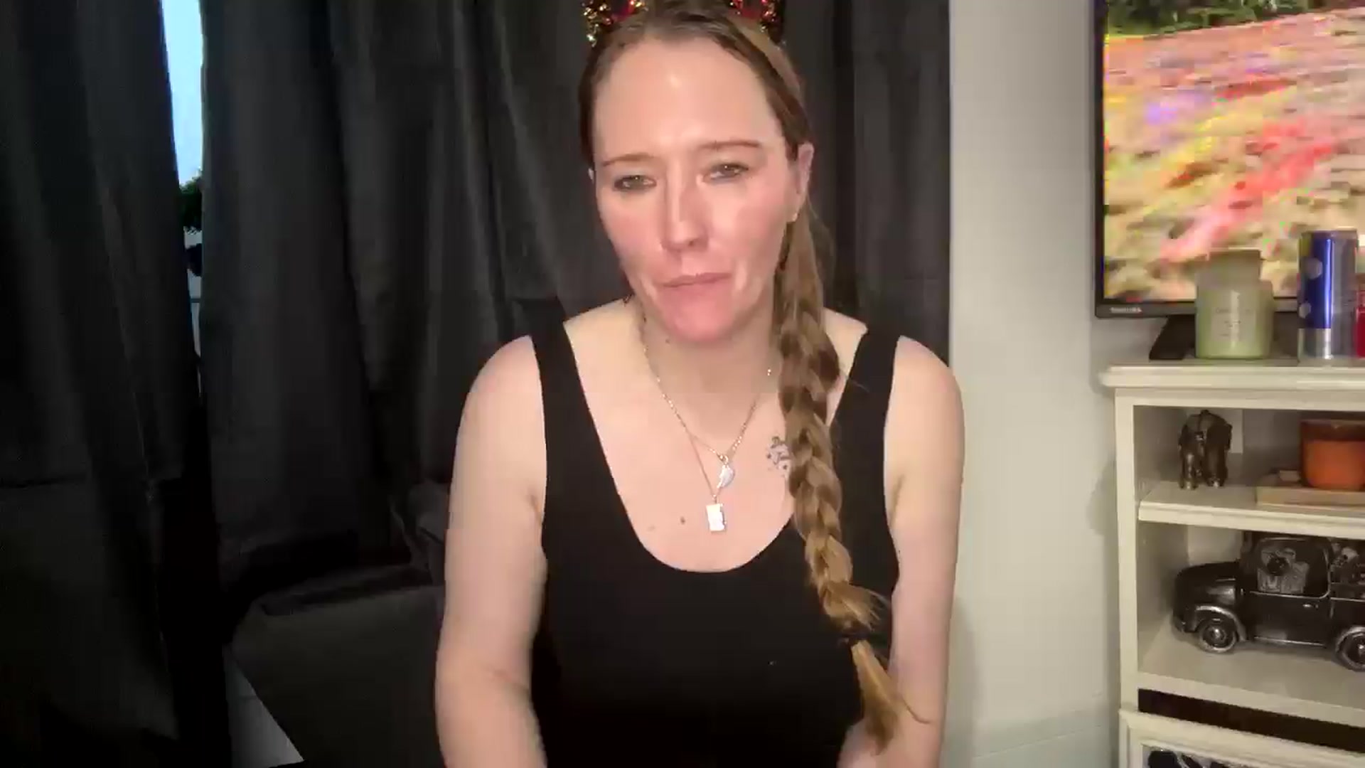 Gallery image thumbnail from plushpie1's myfreecams stream on, 12/20/2025, 16:31 image 9 of 20