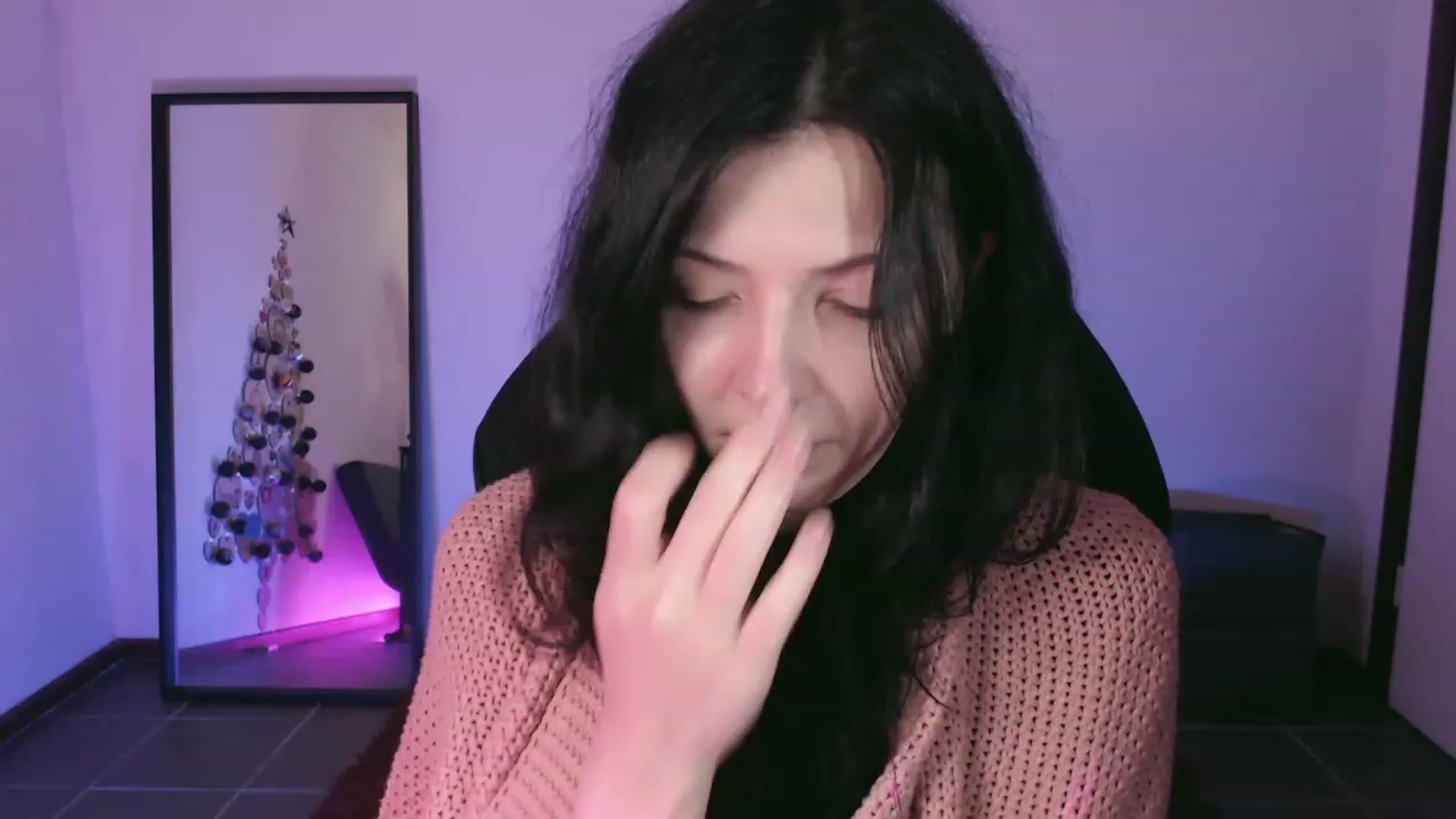 Gallery image thumbnail from poopage's myfreecams stream on, 12/10/2023, 01:07 image 2 of 20