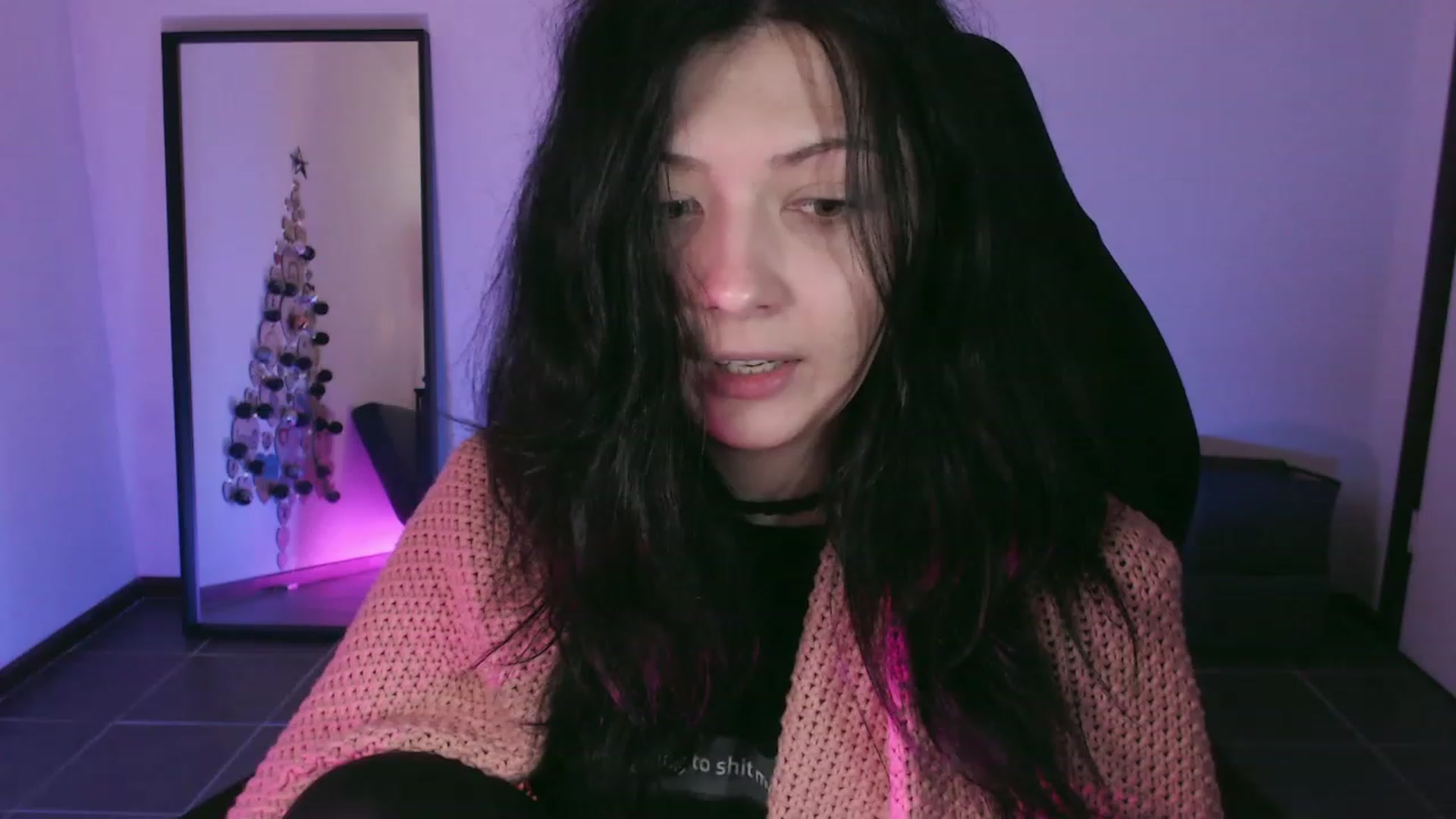 Gallery image thumbnail from poopage's myfreecams stream on, 12/10/2023, 01:07 image 17 of 20