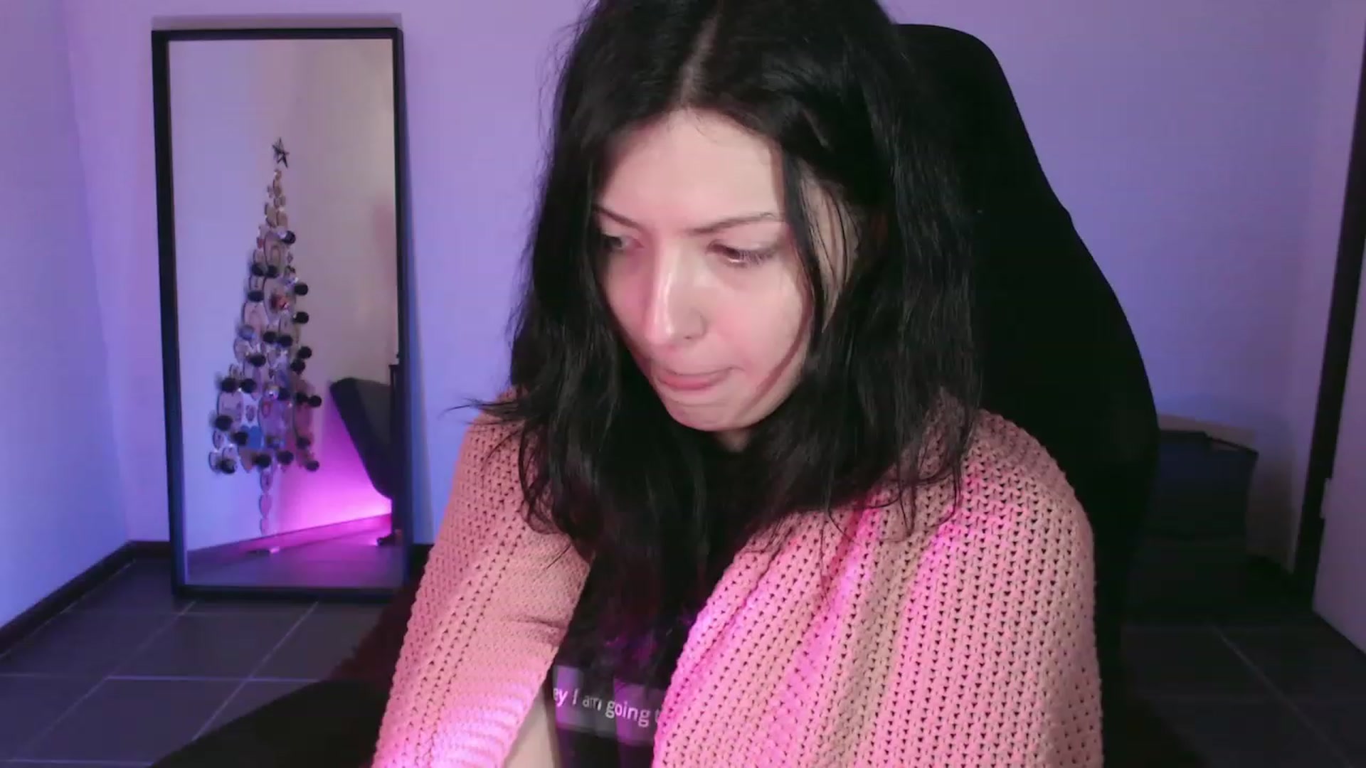 Gallery image thumbnail from poopage's myfreecams stream on, 12/10/2023, 01:07 image 14 of 20