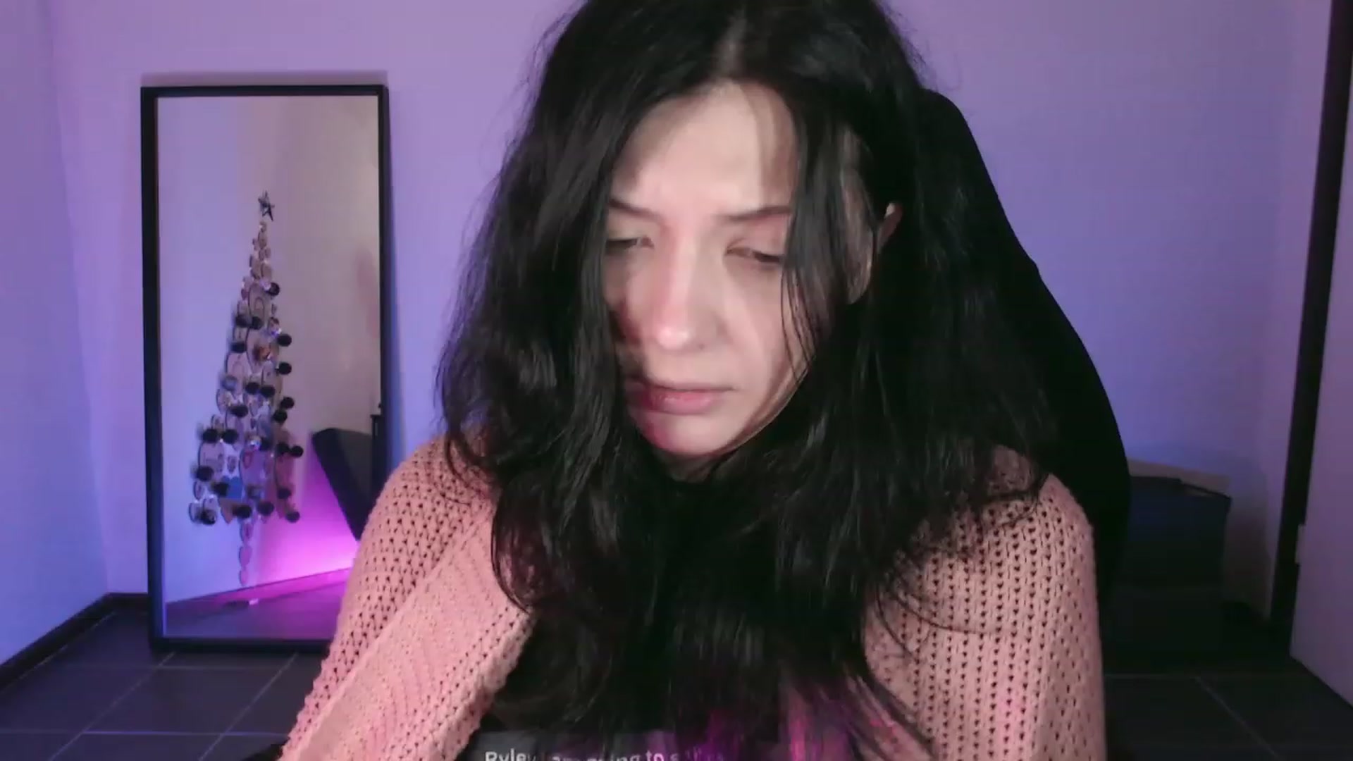Gallery image thumbnail from poopage's myfreecams stream on, 12/10/2023, 01:07 image 4 of 20