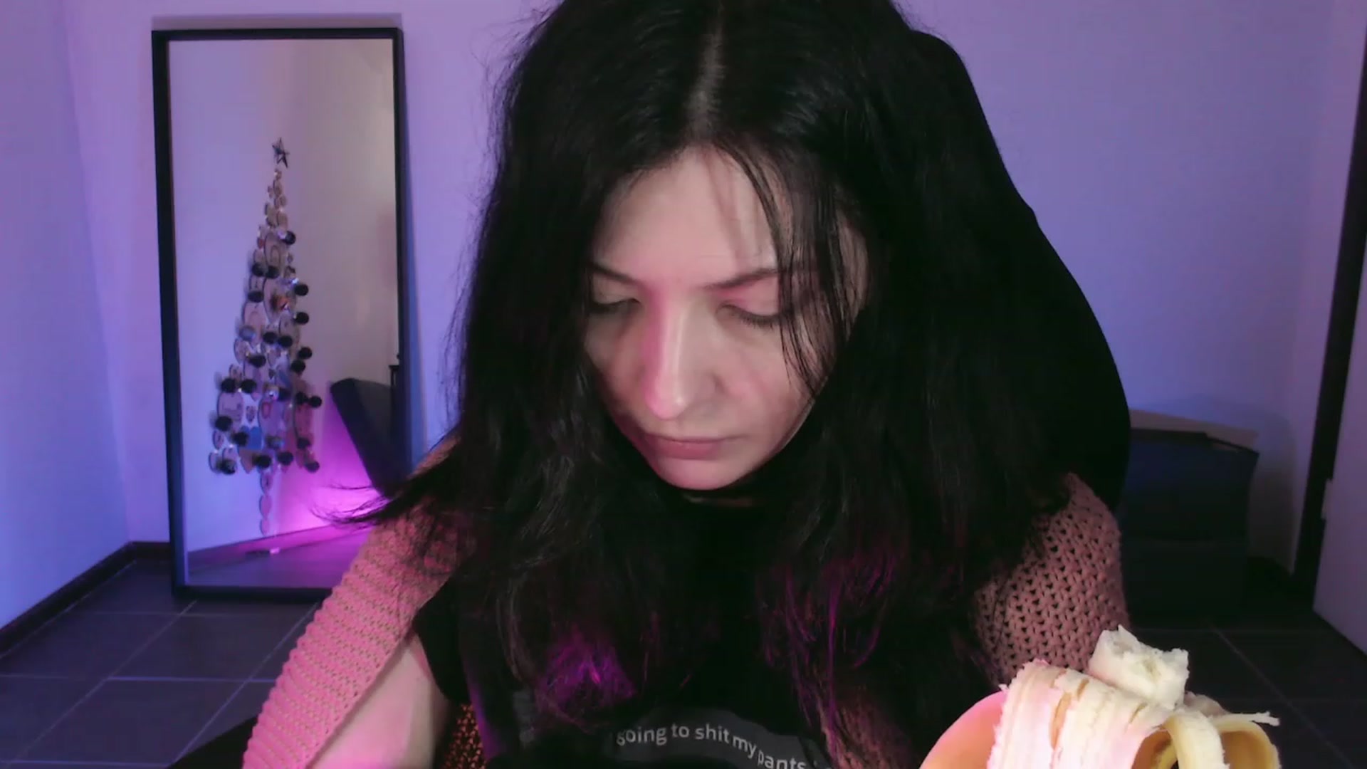 Gallery image thumbnail from poopage's myfreecams stream on, 12/10/2023, 01:07 image 20 of 20