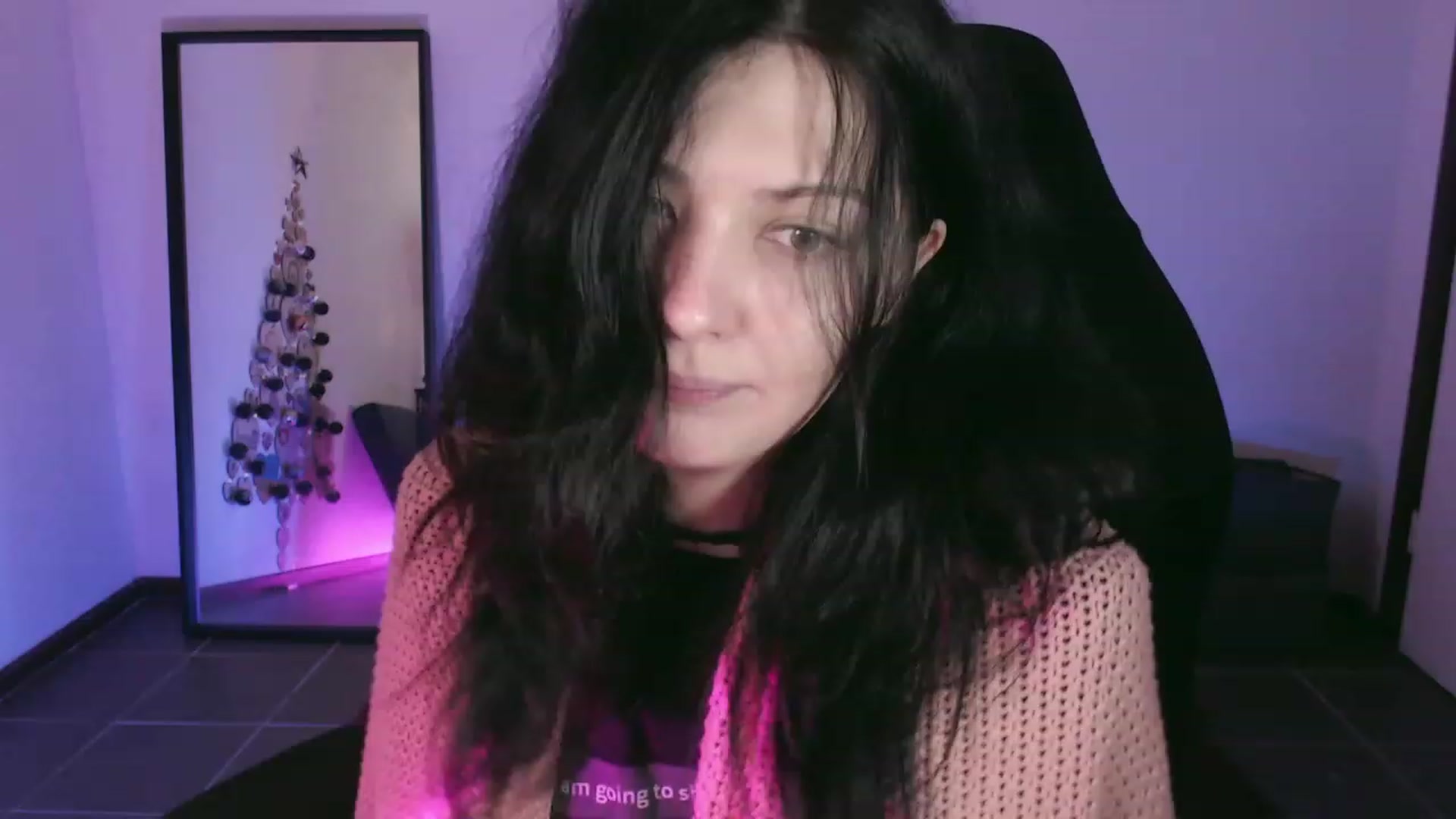 Gallery image thumbnail from poopage's myfreecams stream on, 12/10/2023, 01:07 image 15 of 20